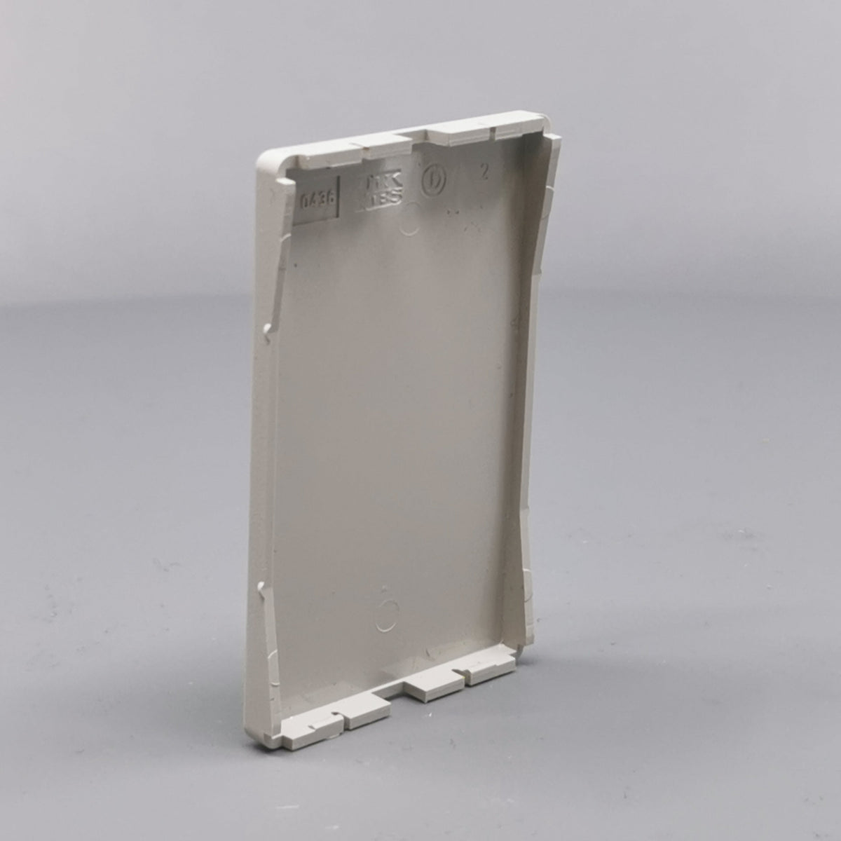 Fuga Afdækning 1½ modul for blænddæksel lysegrå (360° frame 10)