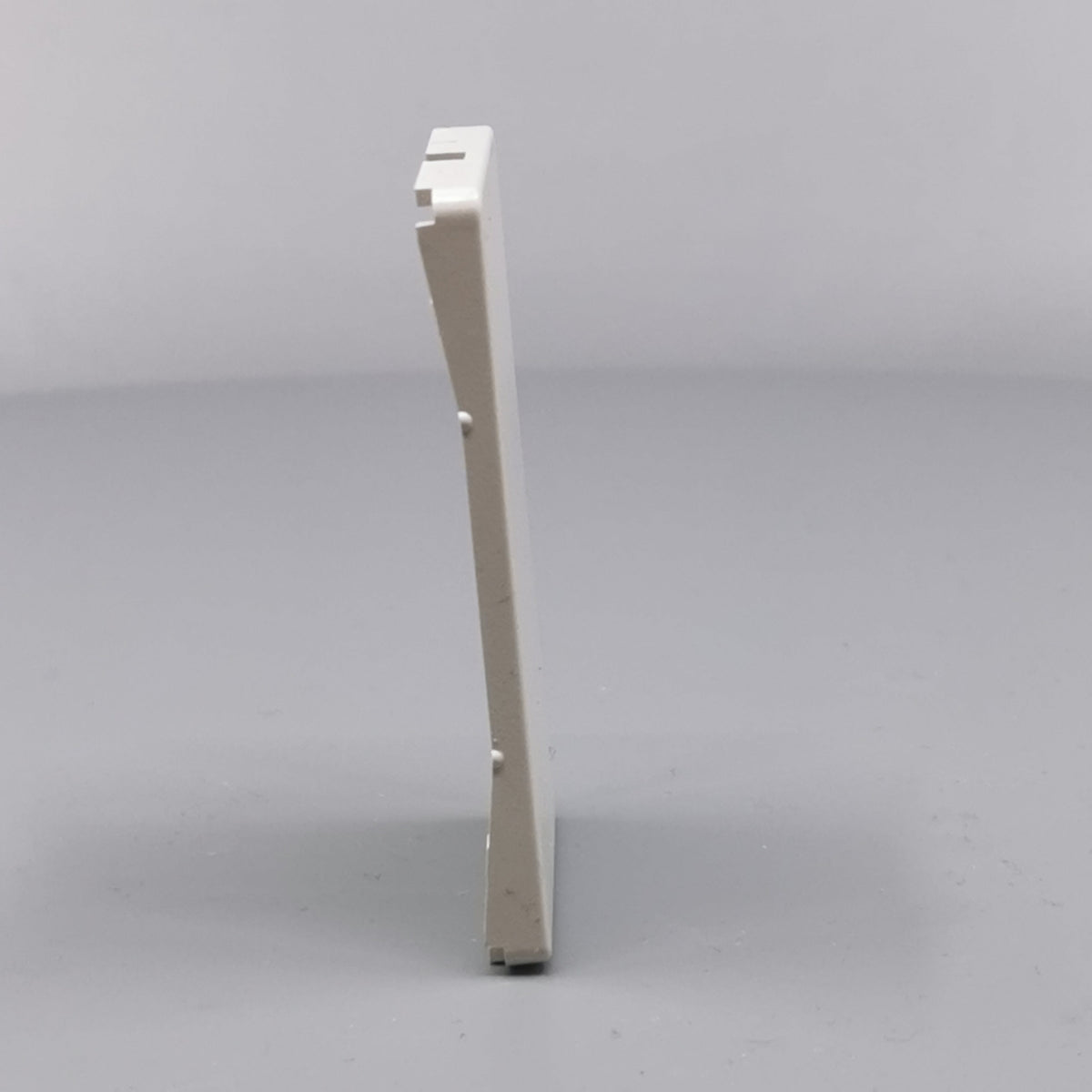 Fuga Afdækning 1½ modul for blænddæksel lysegrå (360° frame 19)