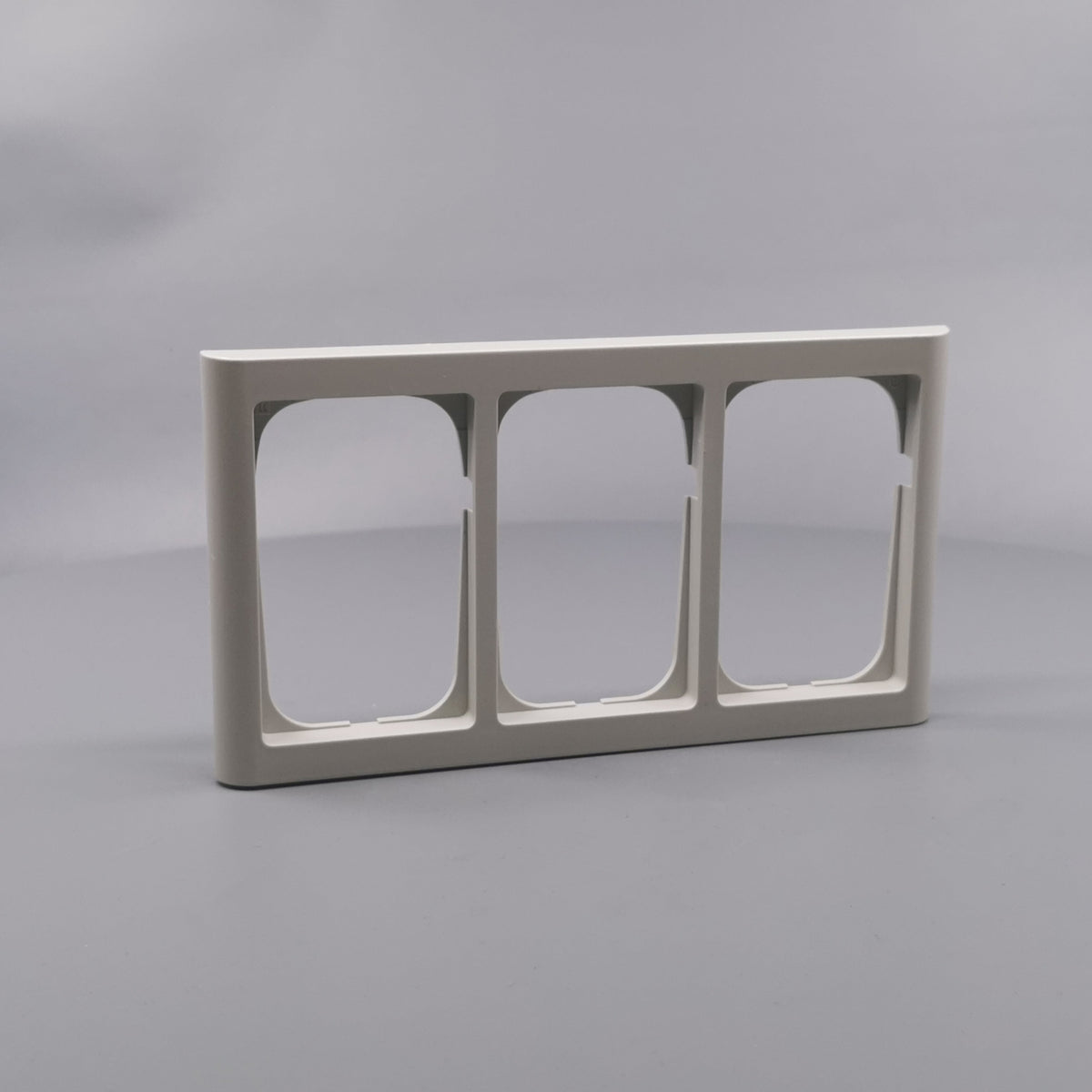 LK Fuga ramme Softline 63 3x1½m - lysegrå (360° frame 24)