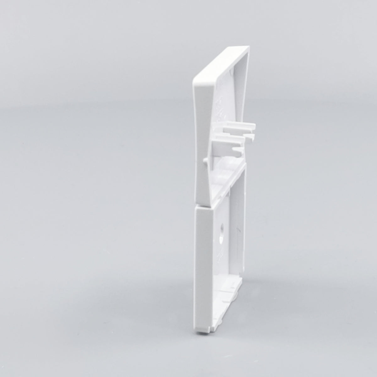 Fuga Tangent stikkontakt uden jord hvid (360° frame 8)