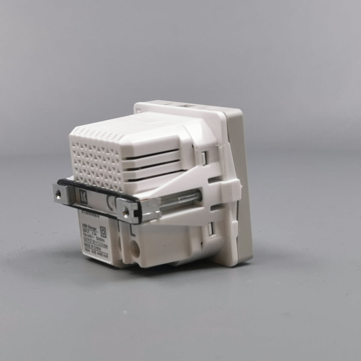 LK Fuga 2xUSB lader 2,1A 1 modul lysegrå (360° frame 17)