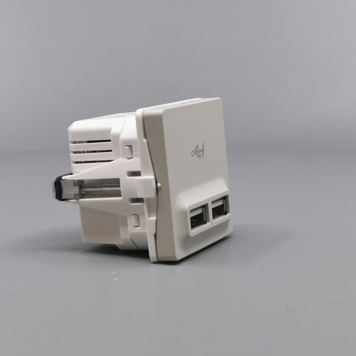 LK Fuga 2xUSB lader 2,1A 1 modul lysegrå (360° frame 21)