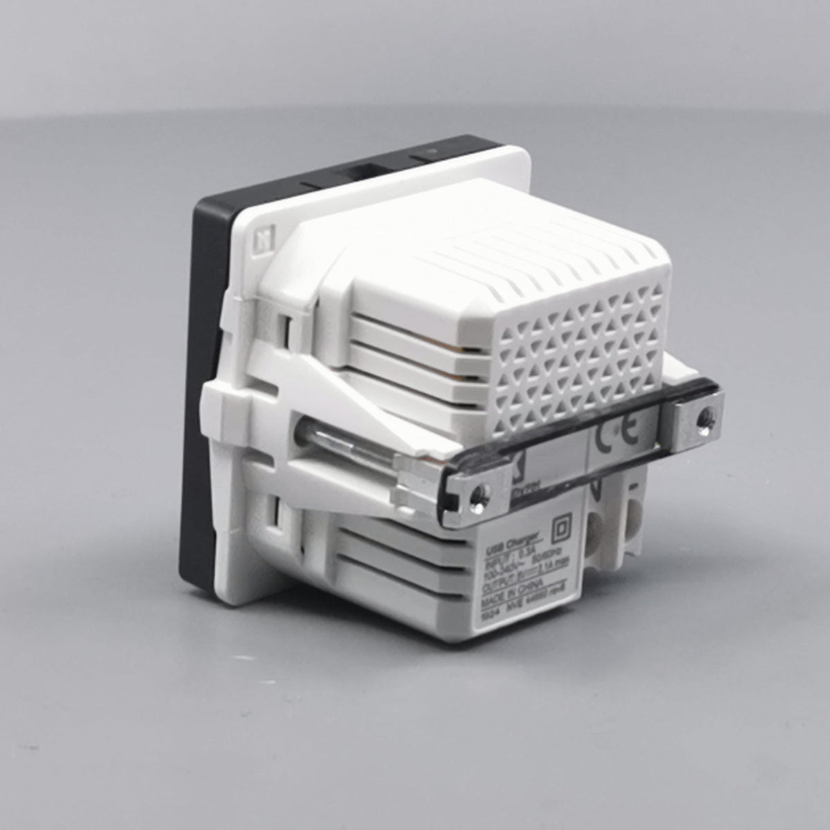 LK Fuga 2xUSB lader 2,1A 1 modul koksgrå (360° frame 10)