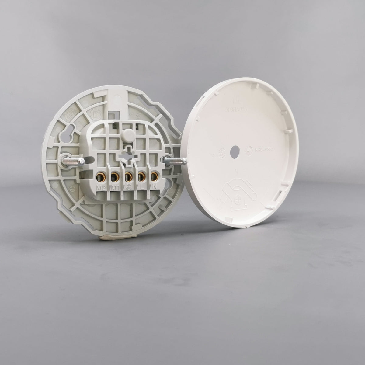 Lampeudtag Ø83mm. 5P Hvid (Ny model) (360° frame 11)