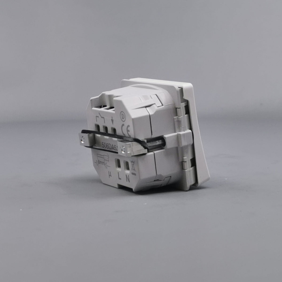LK Fuga timer 1m 8A - hvid (360° frame 17)