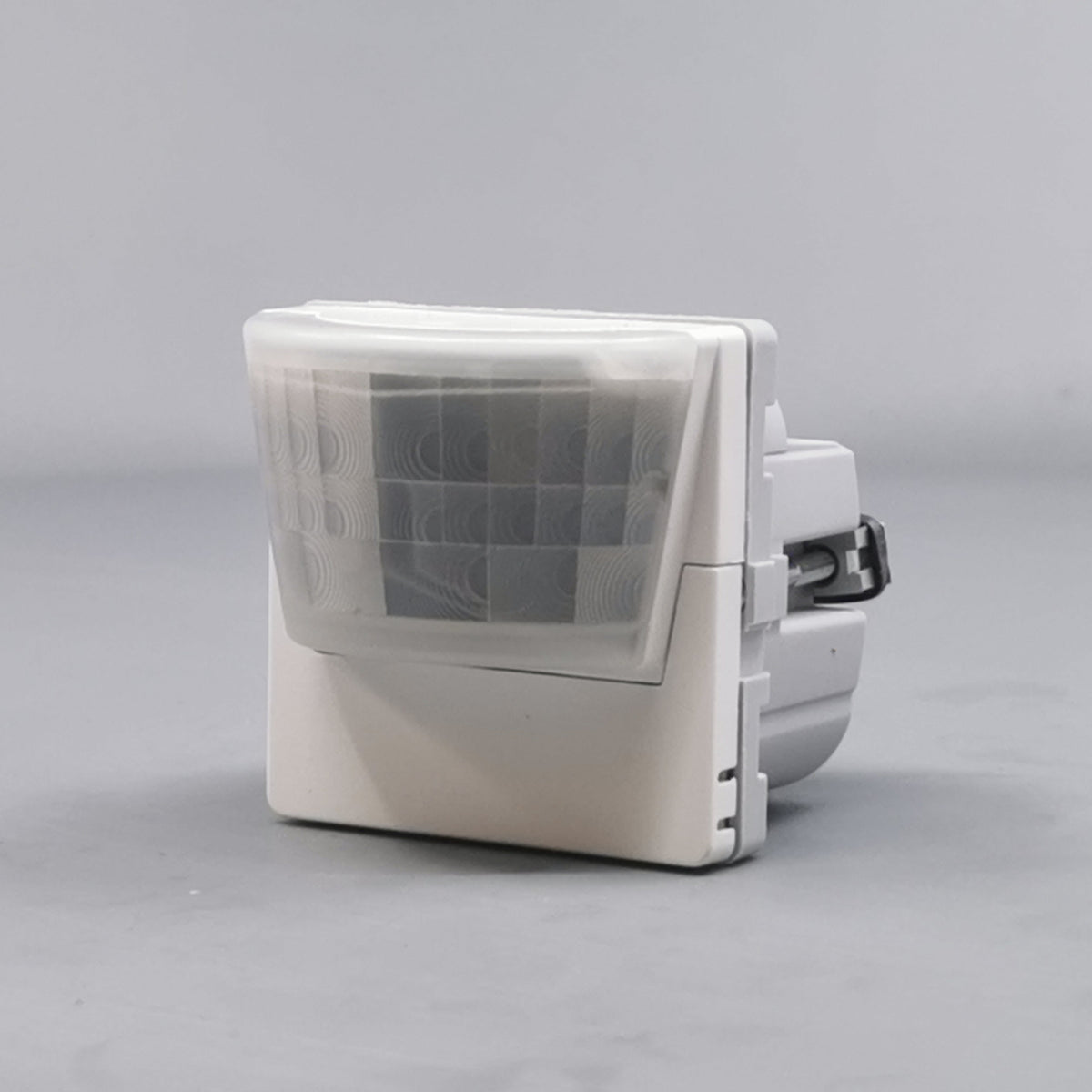 LK Fuga PIR sensor 180° 230V 250R - hvid (360° frame 3)
