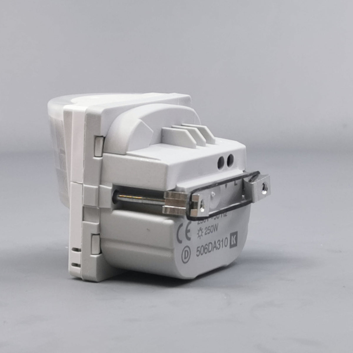 LK Fuga PIR sensor 180° 230V 250R - hvid (360° frame 9)