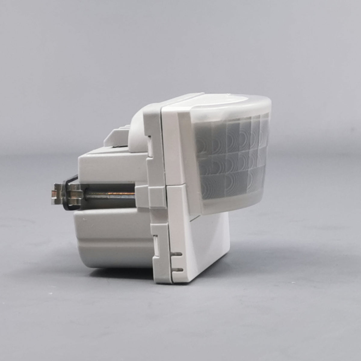 LK Fuga PIR sensor 180° 230V 250R - hvid (360° frame 20)