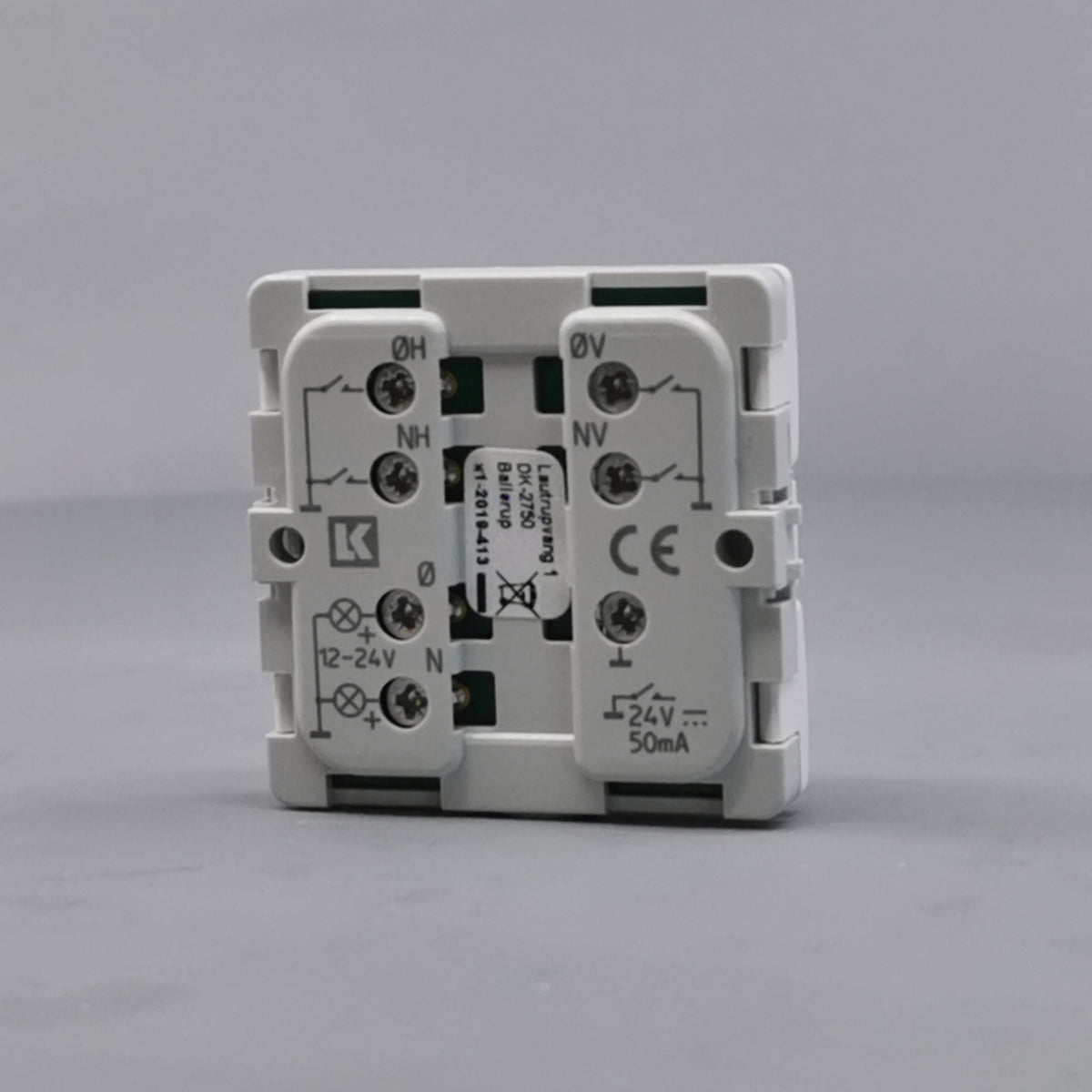 Fuga Svagstrømstryk 4 slutte og 2 lysdiode hvid (360° frame 14)