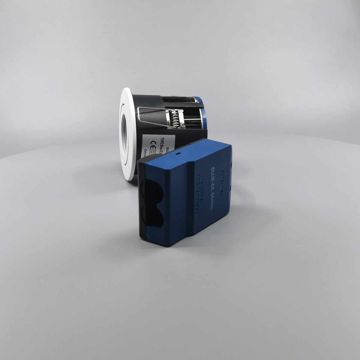 LED spot til udendørs m. 5W pære - Mat hvid (360° frame 7)