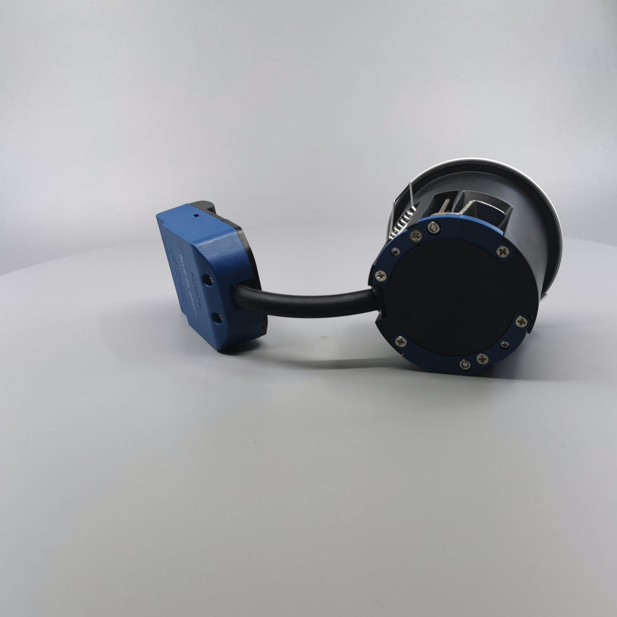 LED spot til udendørs m. 5W pære - Mat hvid (360° frame 15)
