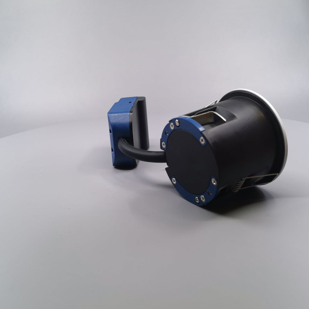 LED spot til udendørs m. 5W pære - Mat hvid (360° frame 17)
