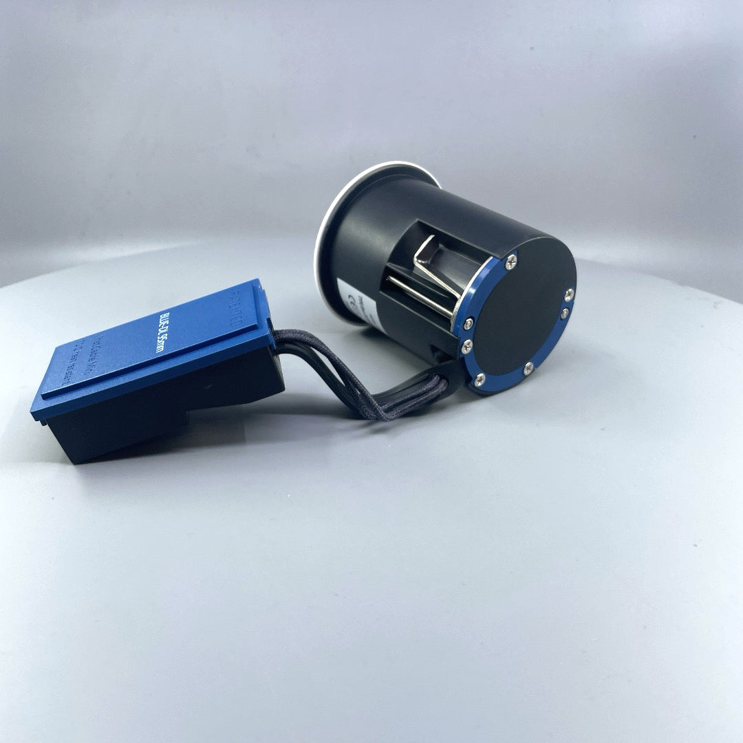 DAXTOR EXO BLUE 95 GU10 indbygningsspot – Hvid (360° frame 11)
