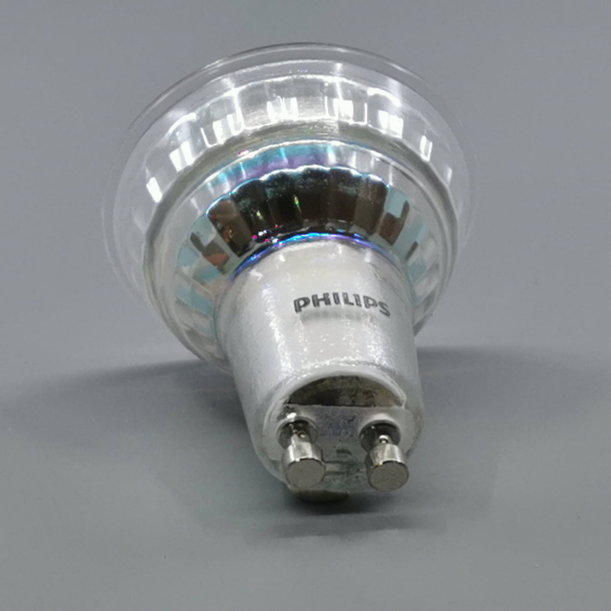 Philips Classic LED 4,6W 2700K 345Lm GU10 36° (A+) (360° frame 9)