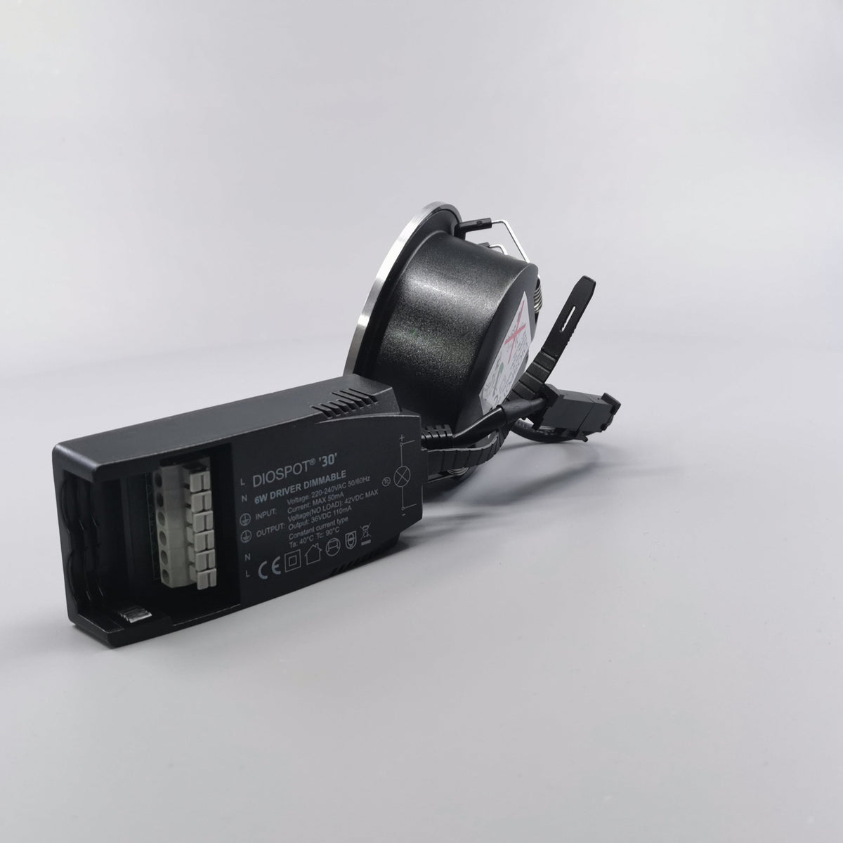 Diospot 30 V.2 6W 3000K 38° dæmpbar 32mm rund børstet (360° frame 9)