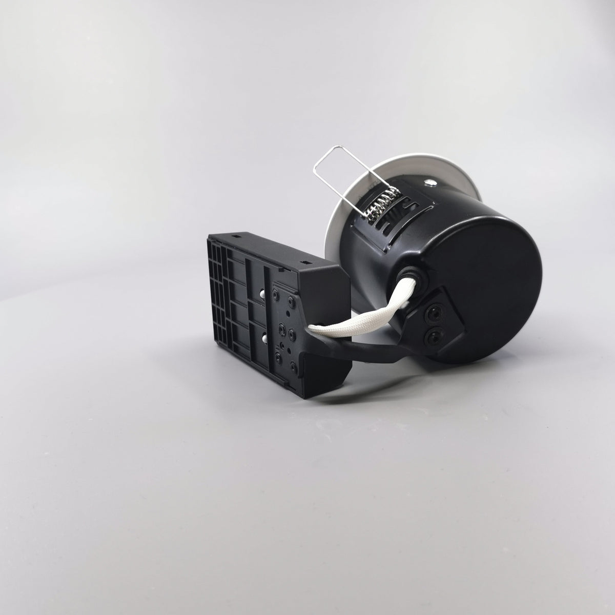 LED spot 5W dæmpbar flimmerfri 3000K 450Lm - Rund, mat hvid (360° frame 12)