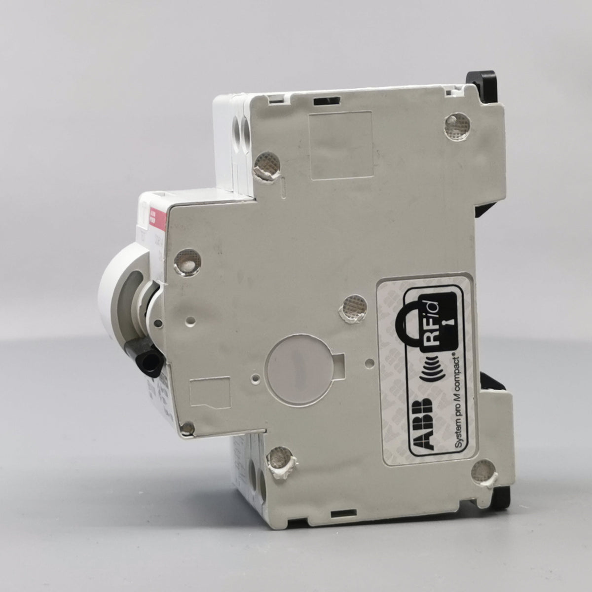 Fejlstrømskombiation hpfi 1-pol +N C-16A 30mA (360° frame 6)