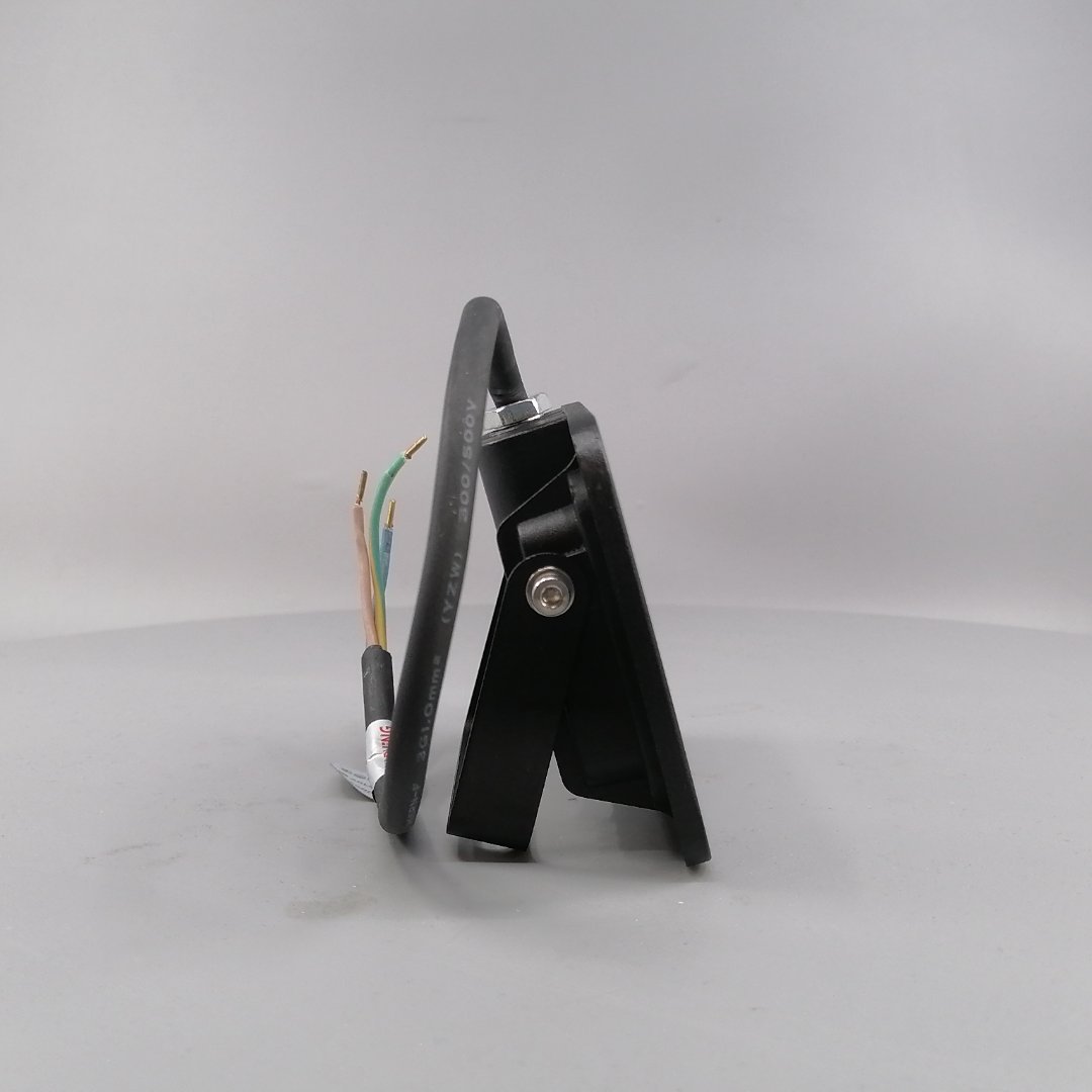 10W LED Projektør 6000K 830 Lumen (360° frame 19)