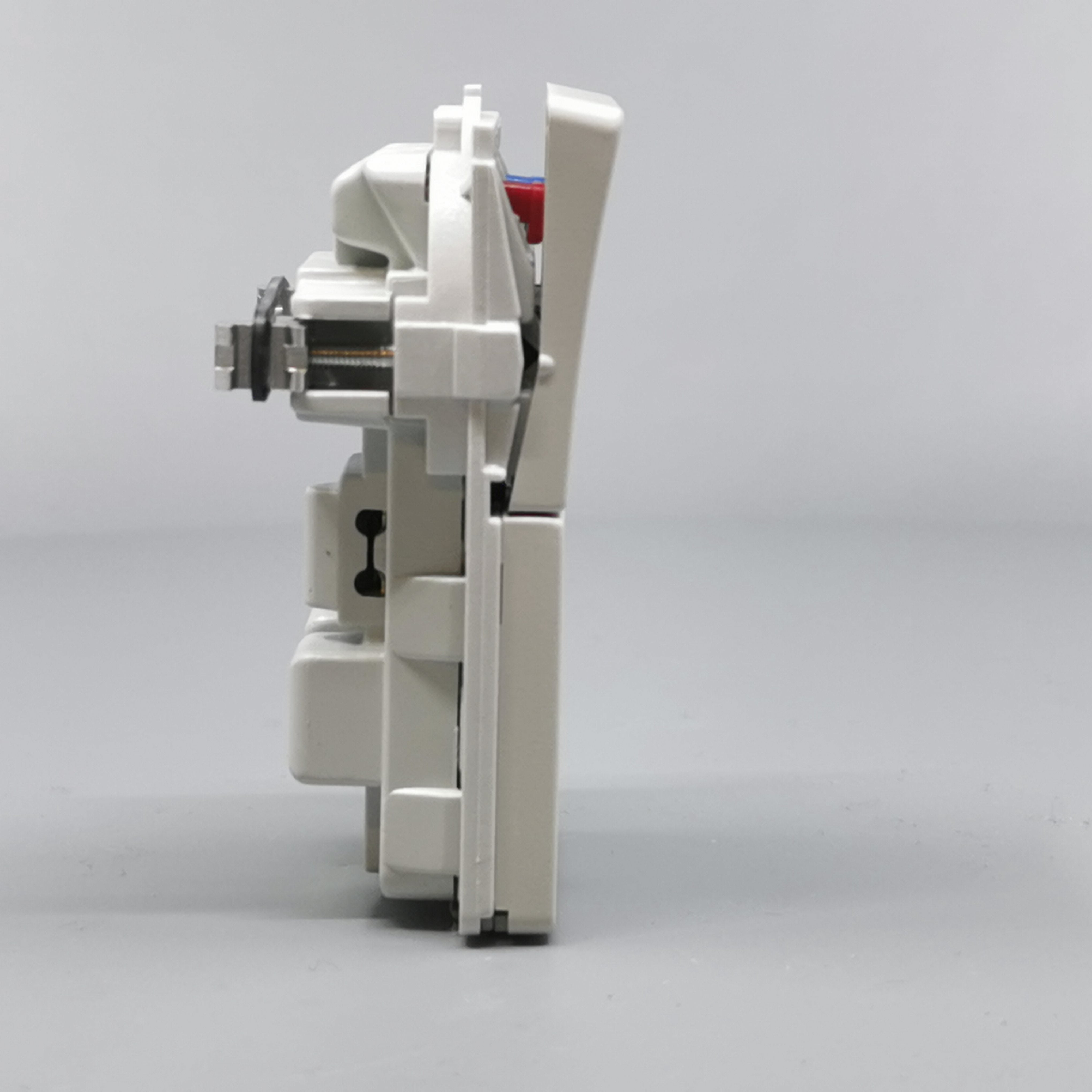 Fuga Stikkontakt 2-pol med jord lysegrå