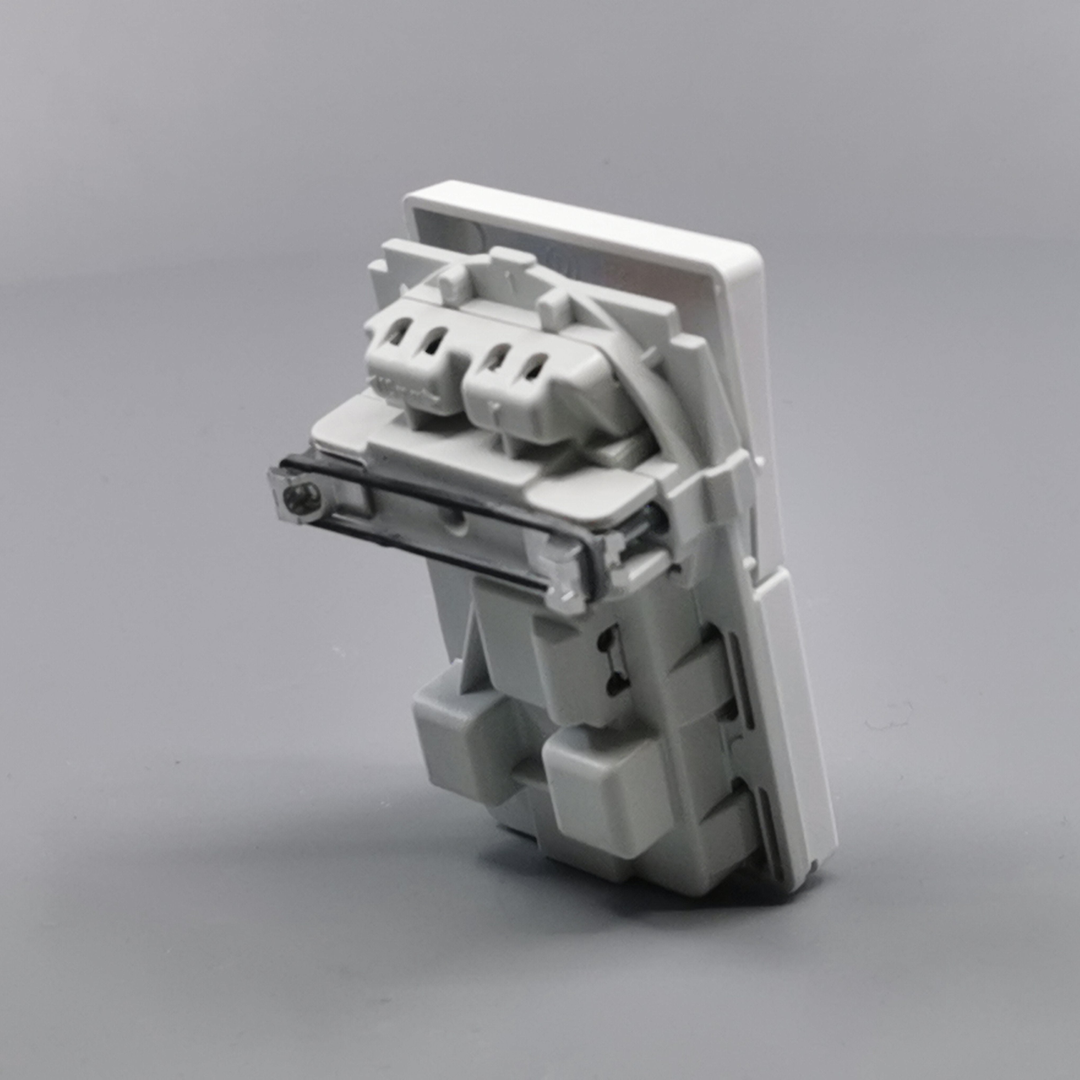 Fuga stikkontakt med jord og afbryder 1½ modul 2-pol - hvid