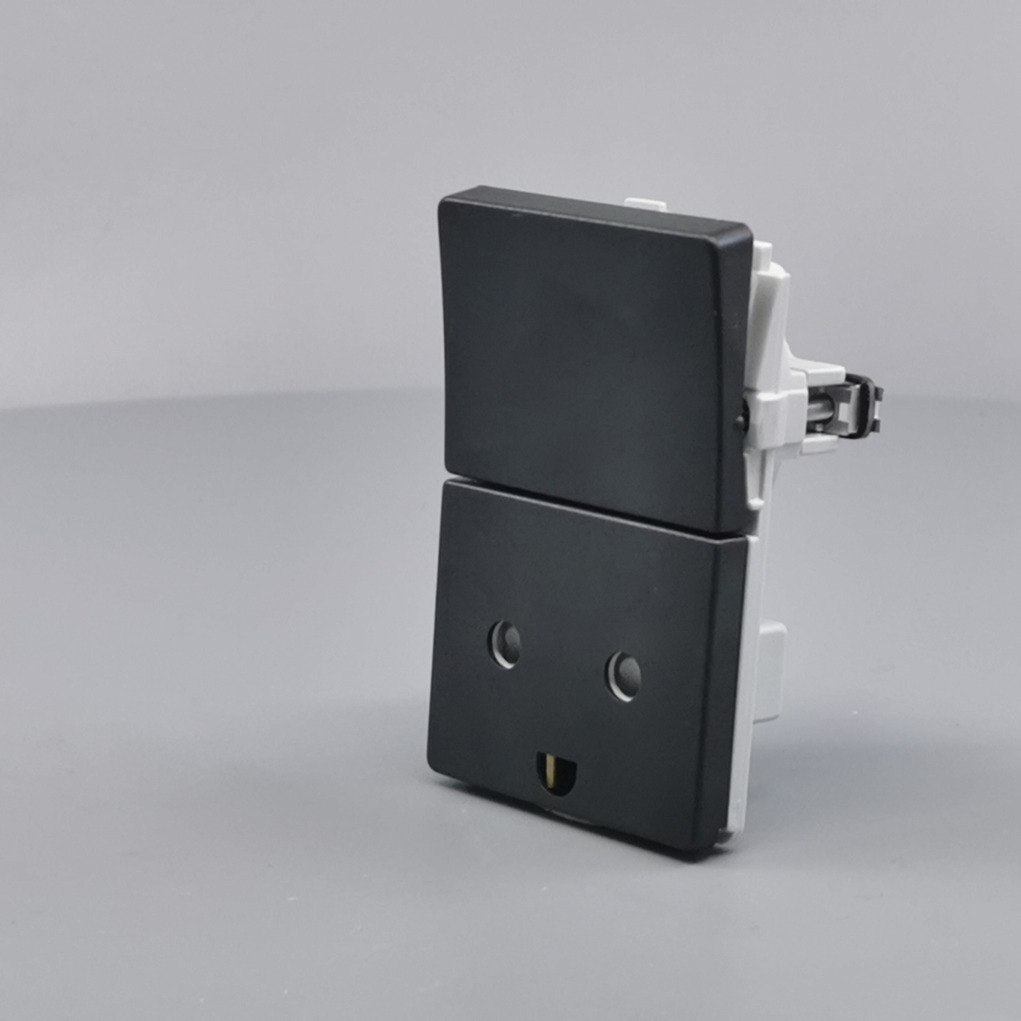 Fuga Stikkontakt 2-pol med jord koksgrå