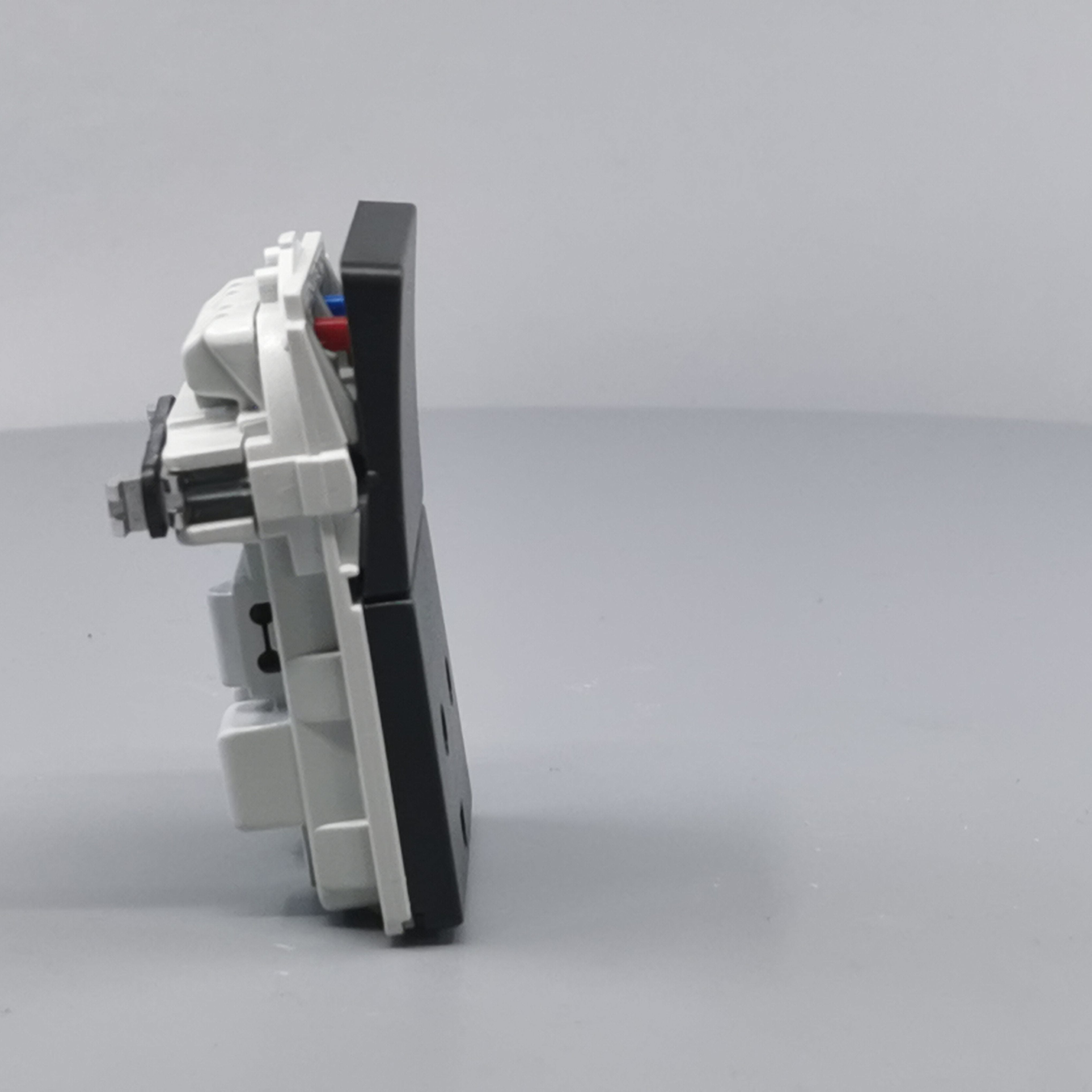 Fuga Stikkontakt 2-pol med jord koksgrå