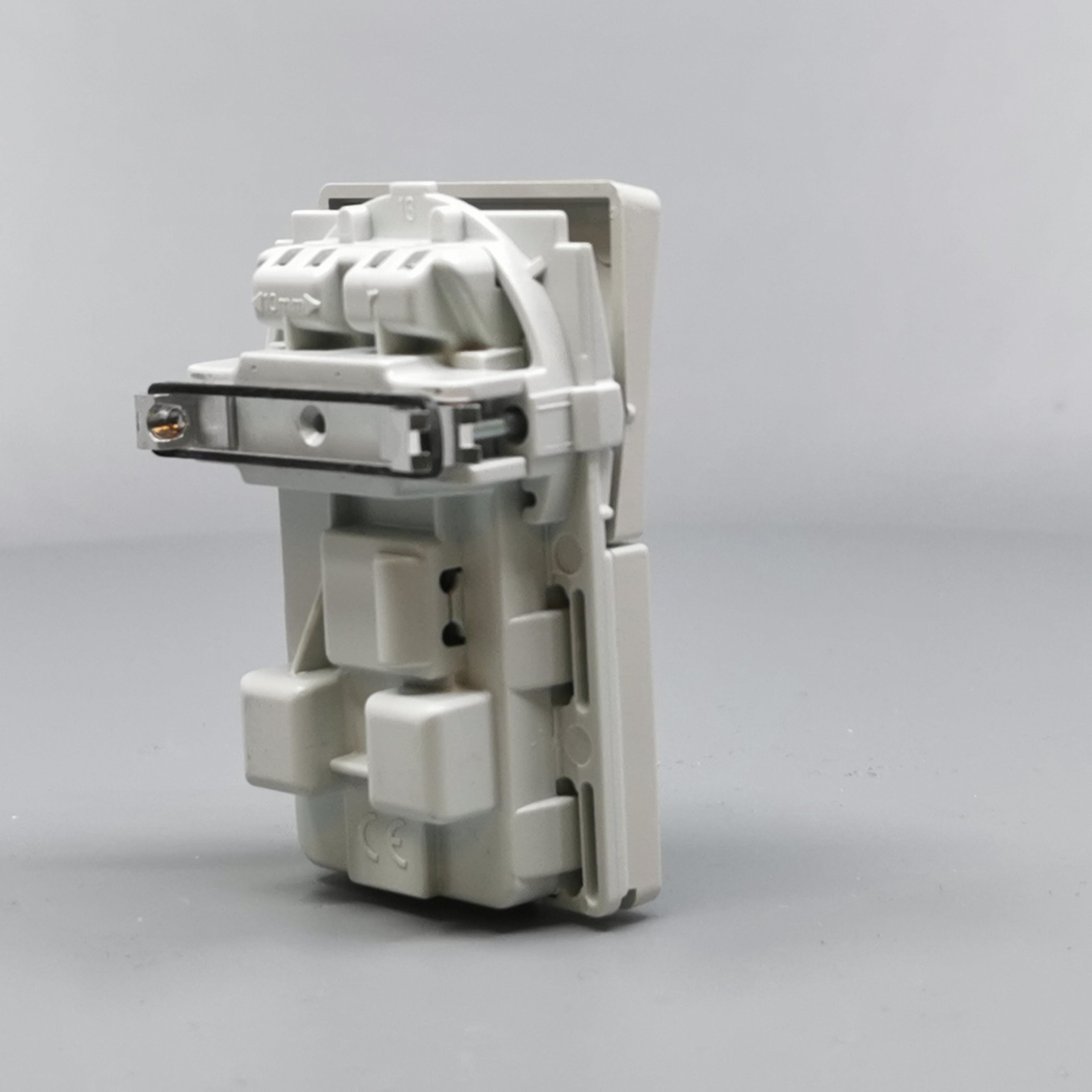 Fuga Stikkontakt 2-pol uden jord Lysegrå