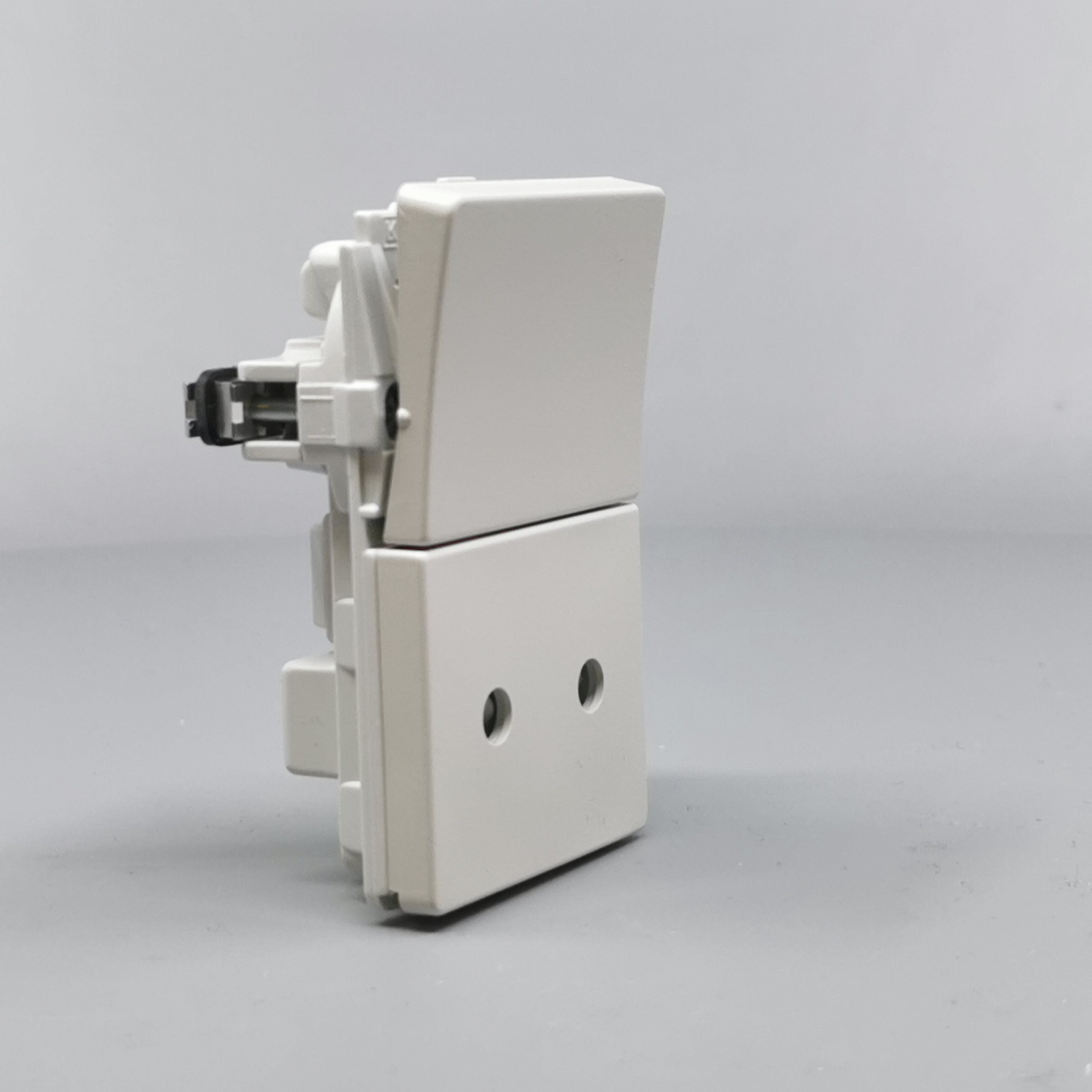 Fuga Stikkontakt 2-pol uden jord Lysegrå