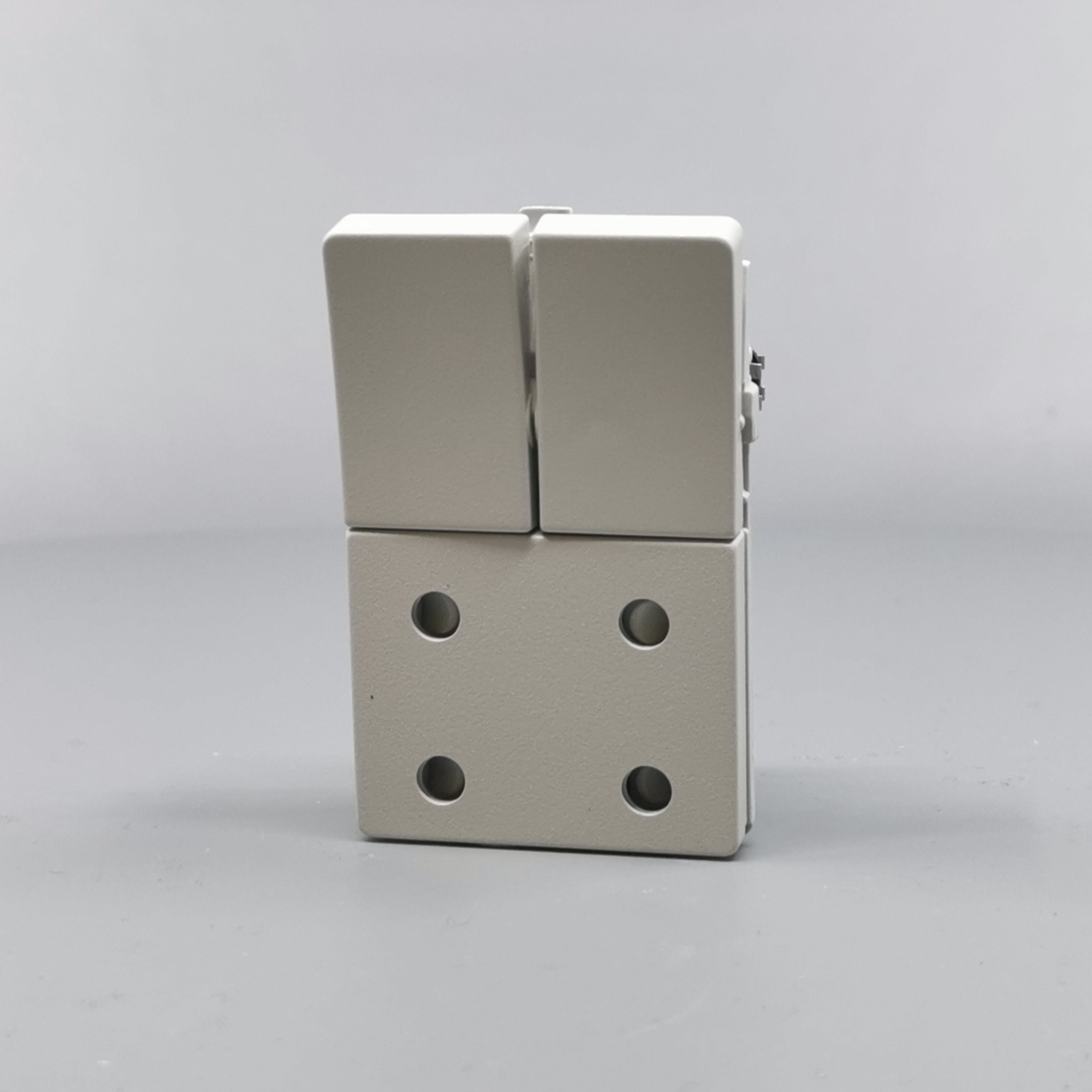 Fuga Stikkontakt dobbelt 2-pol lysegrå