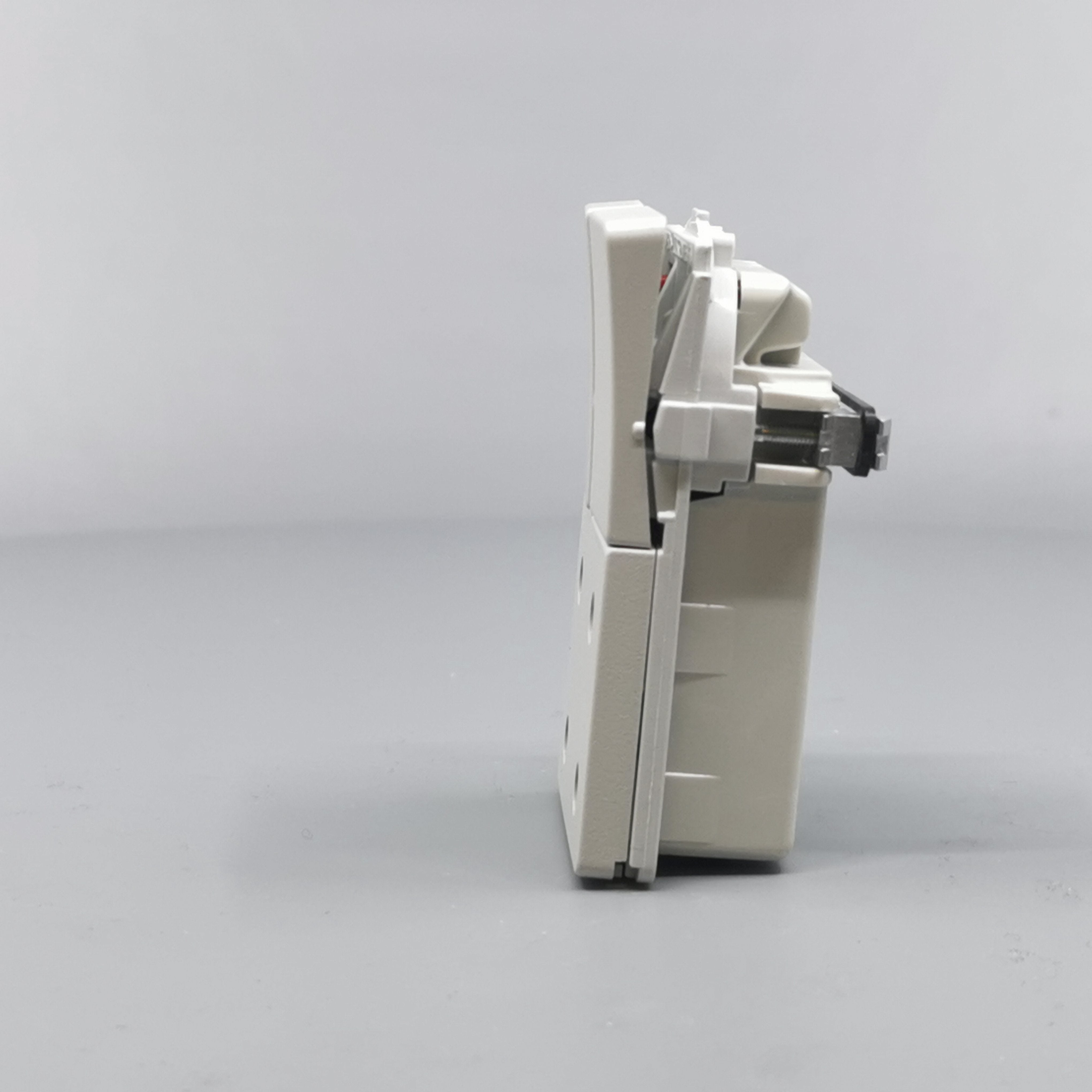 Fuga Stikkontakt dobbelt 2-pol lysegrå