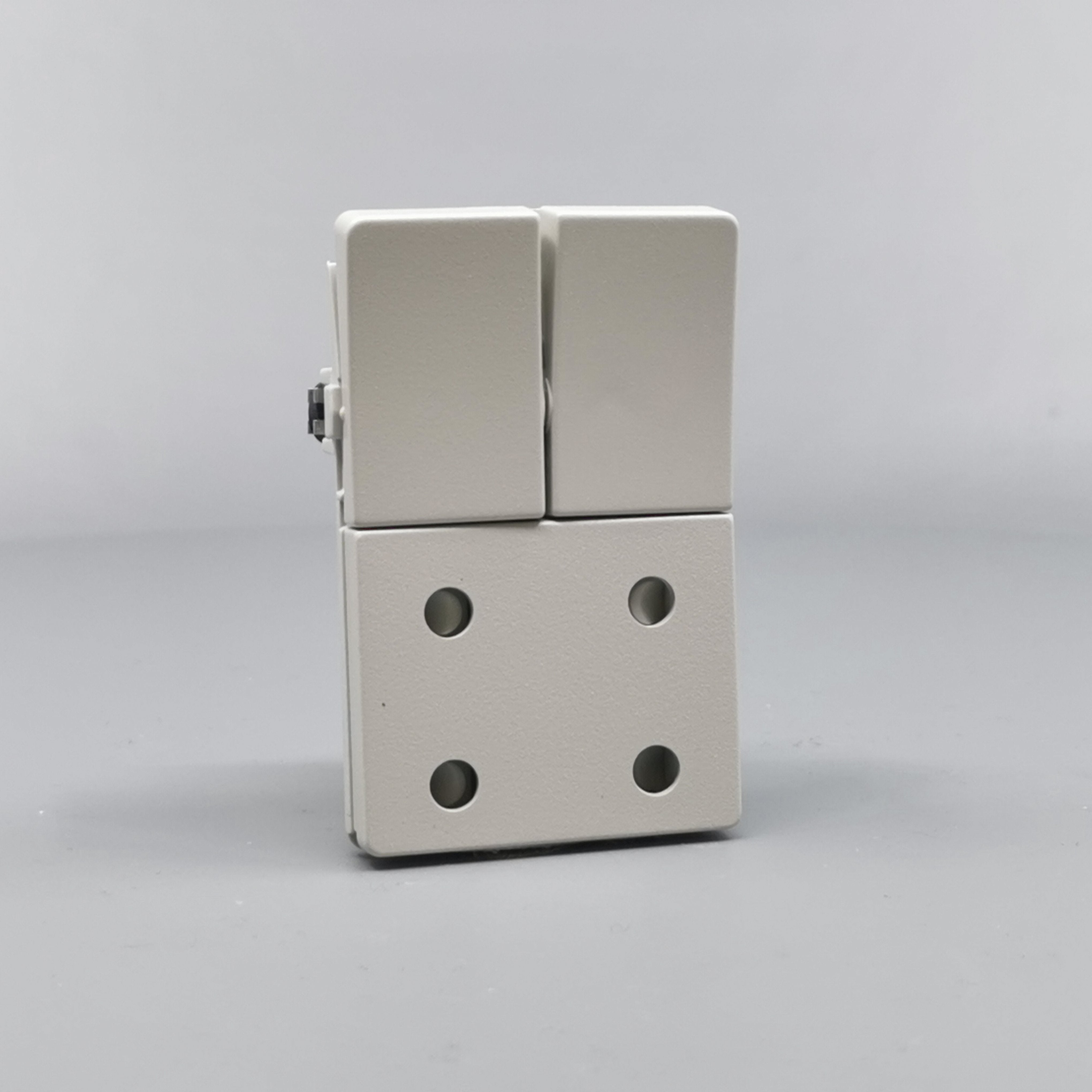 Fuga Stikkontakt dobbelt 2-pol lysegrå