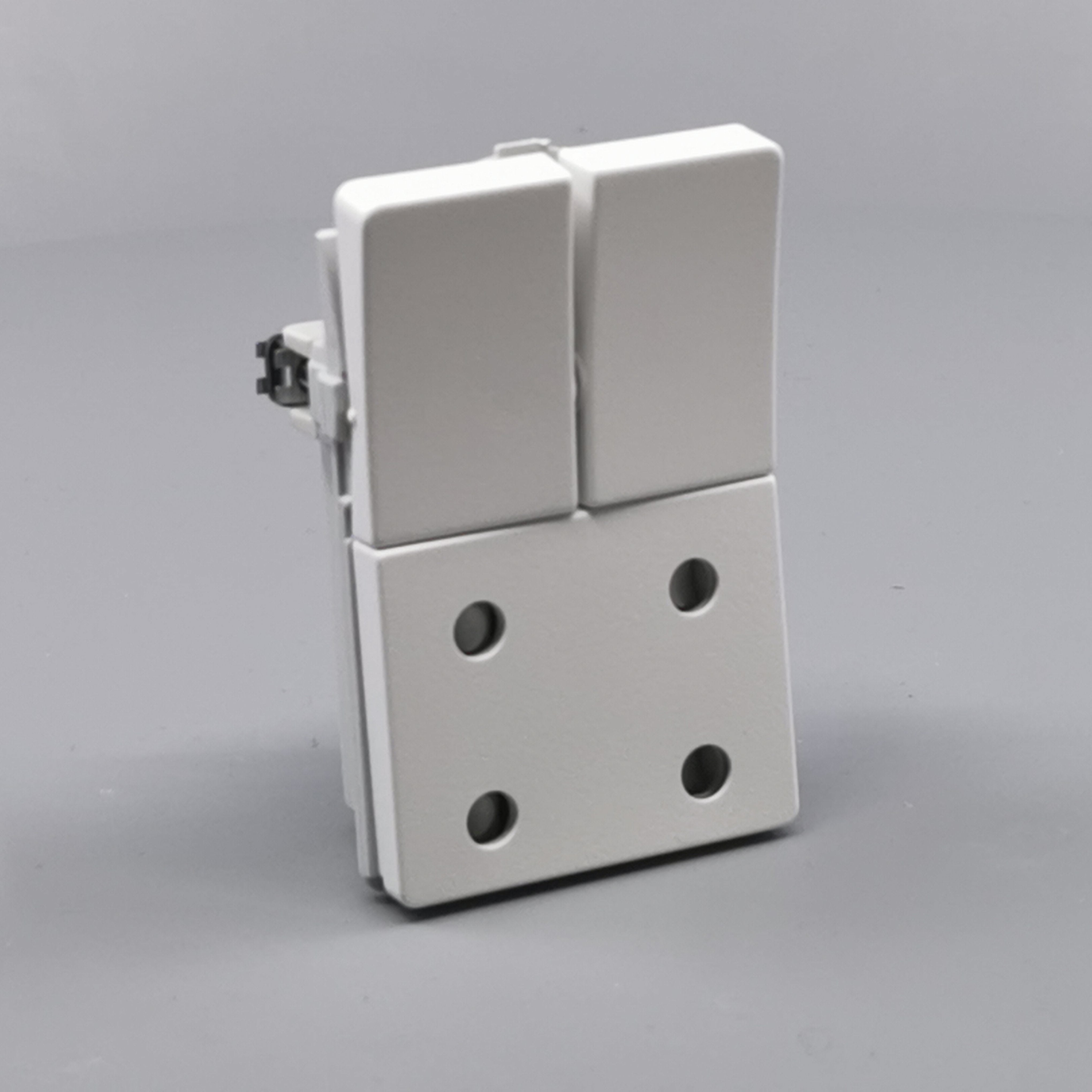 Fuga dobbelt stikkontakt med afbryder 1½ modul 2-pol - hvid