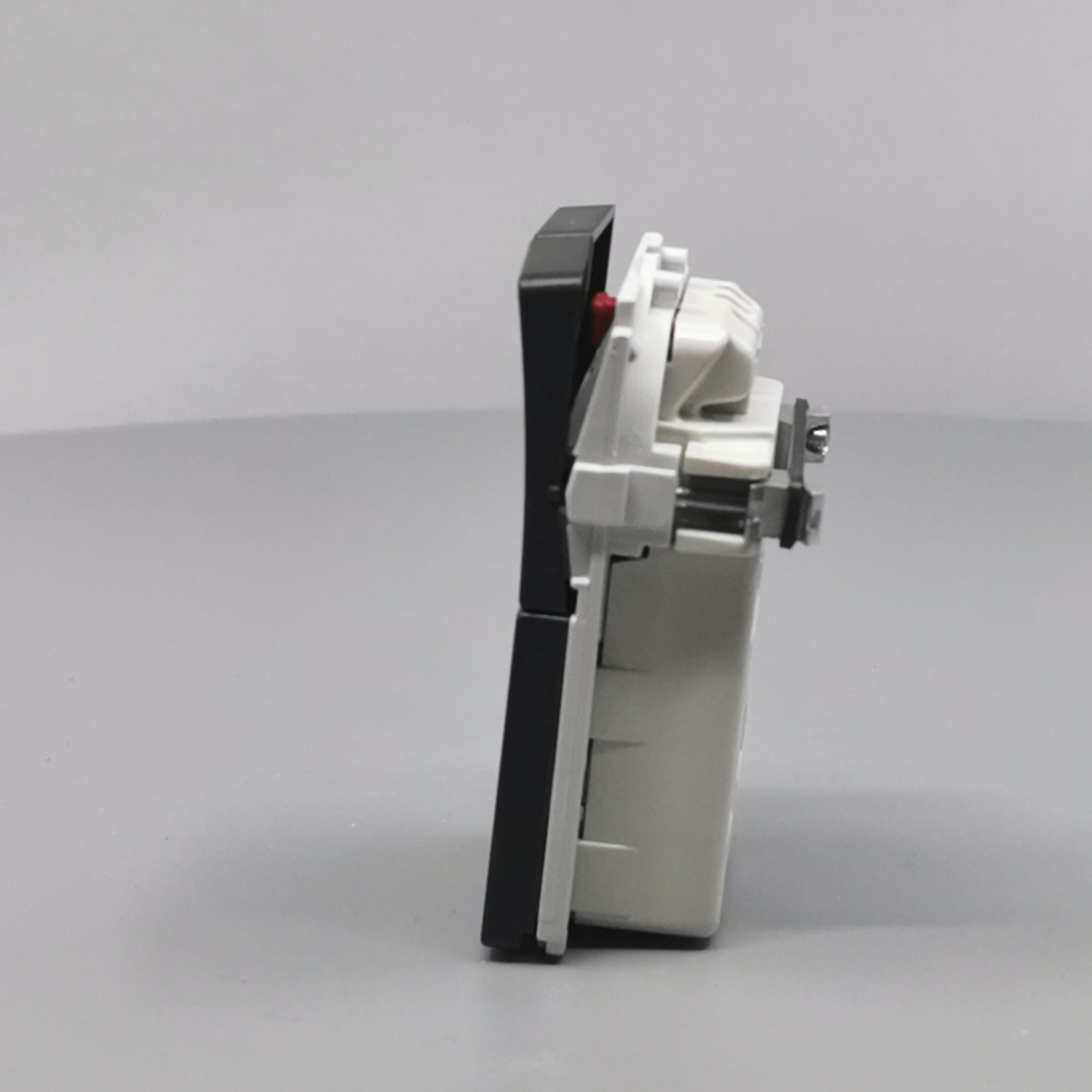 Fuga Stikkontakt dobbelt 2-pol koksgrå