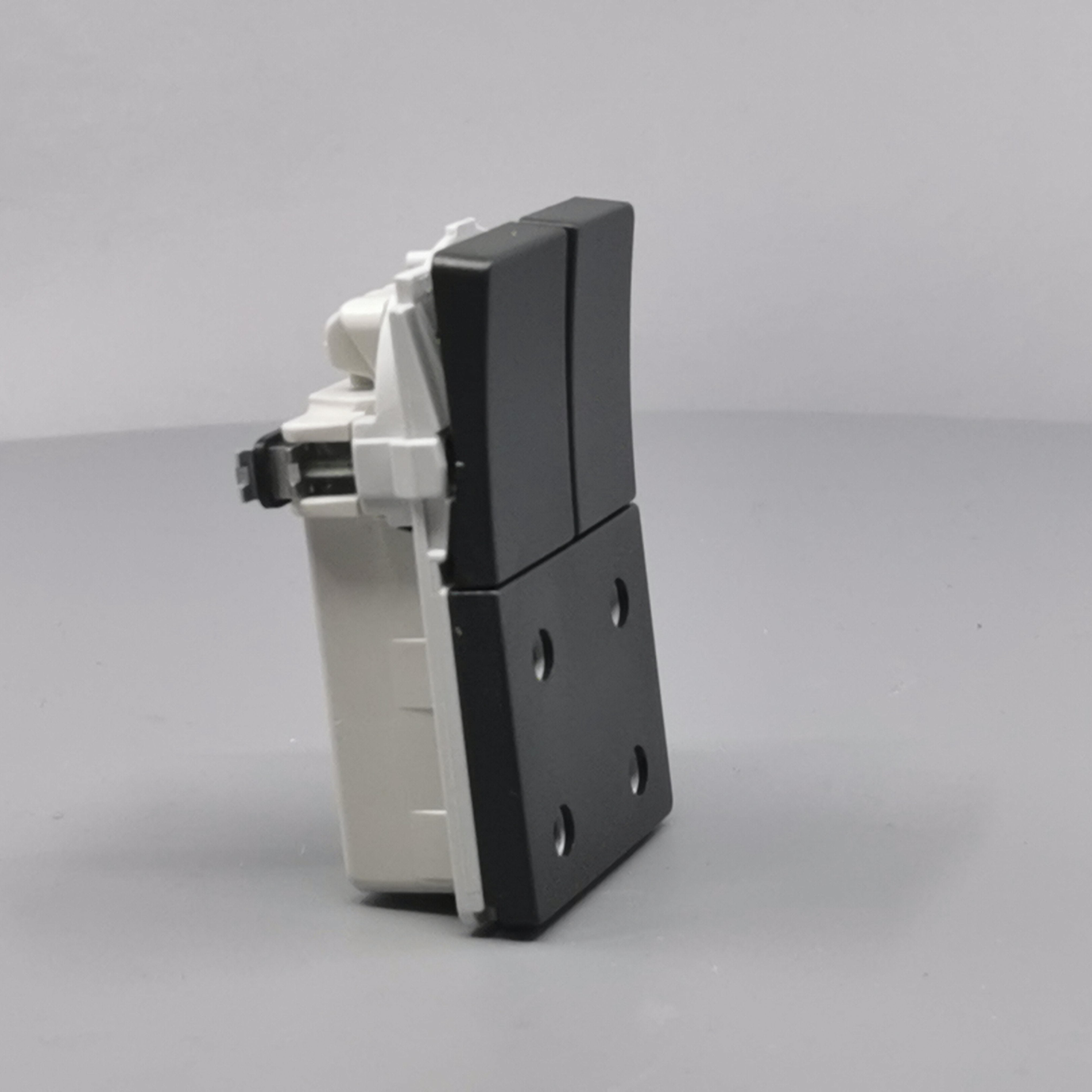 Fuga Stikkontakt dobbelt 2-pol koksgrå