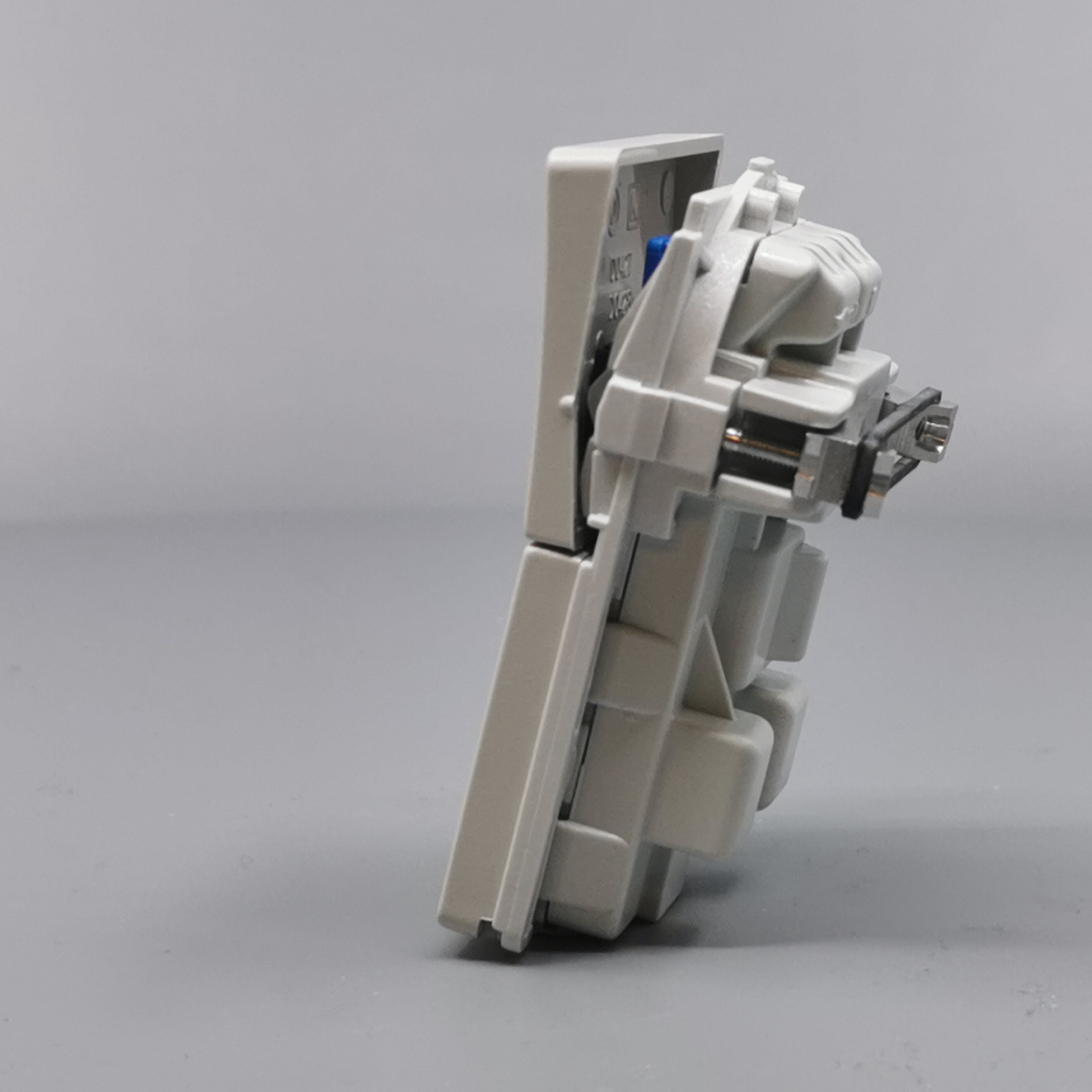 LK FUGA stikk med 2-pol afbryder 2-pol m j lysegrå