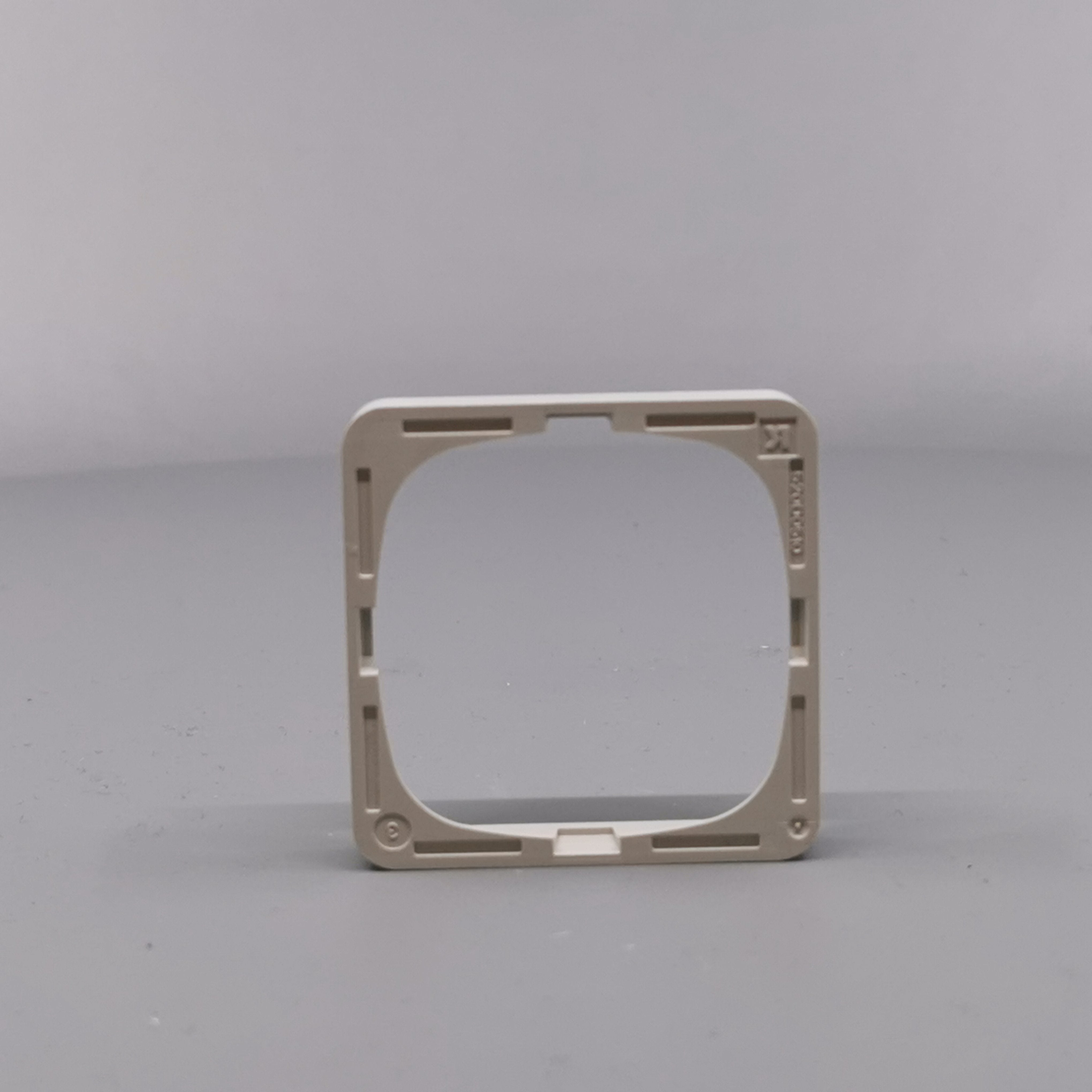 LK Fuga ramme Baseline 50 1m - lysegrå