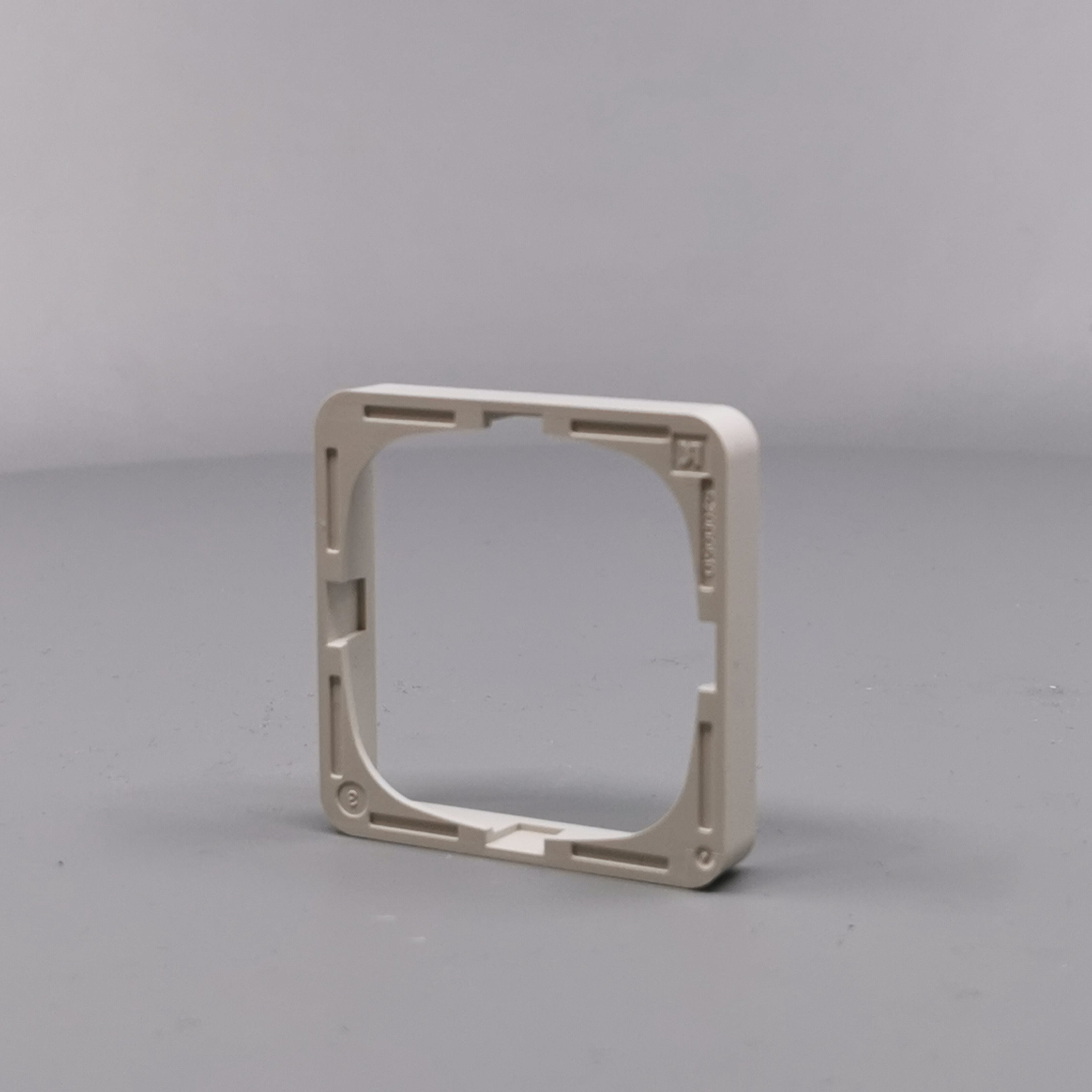 LK Fuga ramme Baseline 50 1m - lysegrå