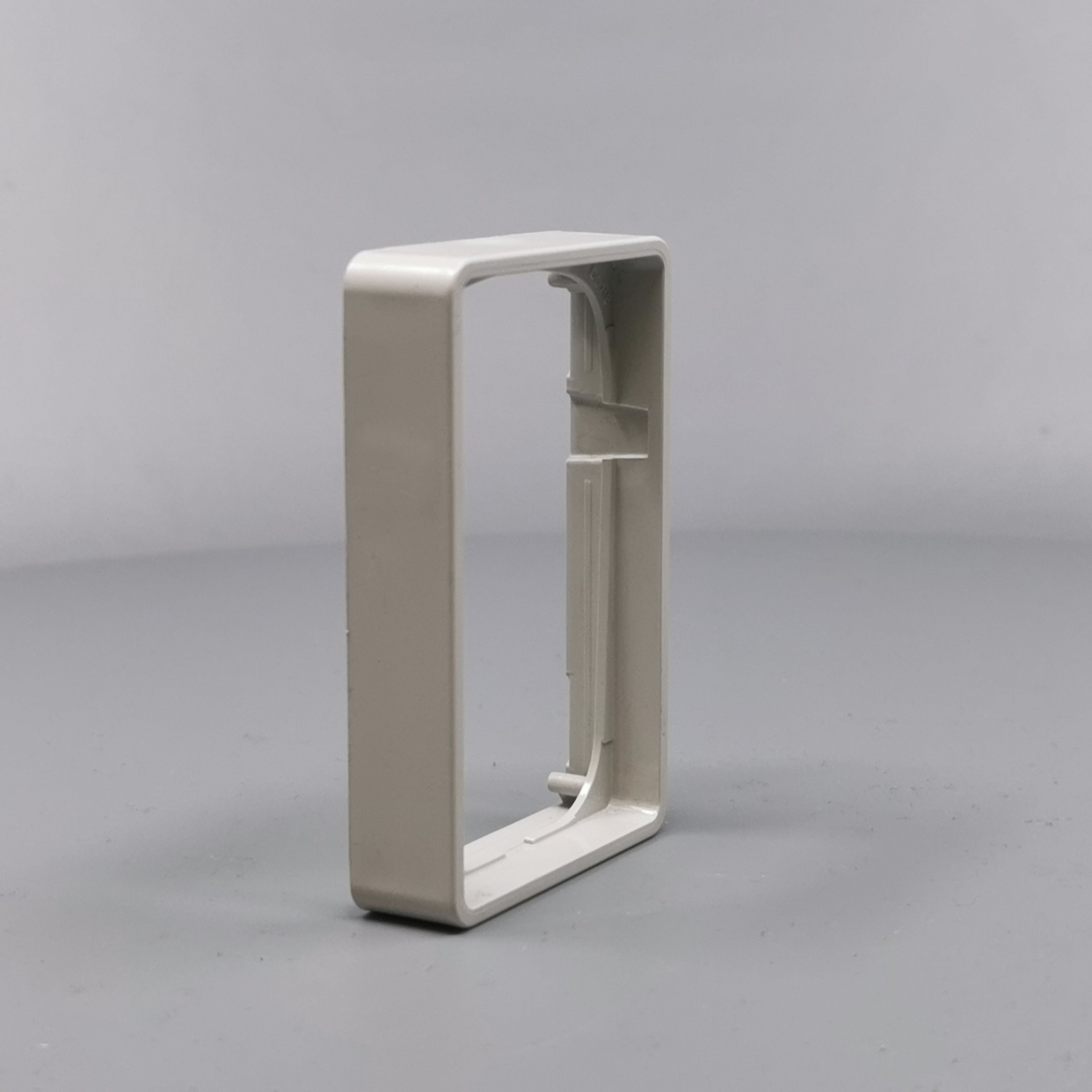 LK Fuga ramme Baseline 50 1½m 14mm høj - lysegrå