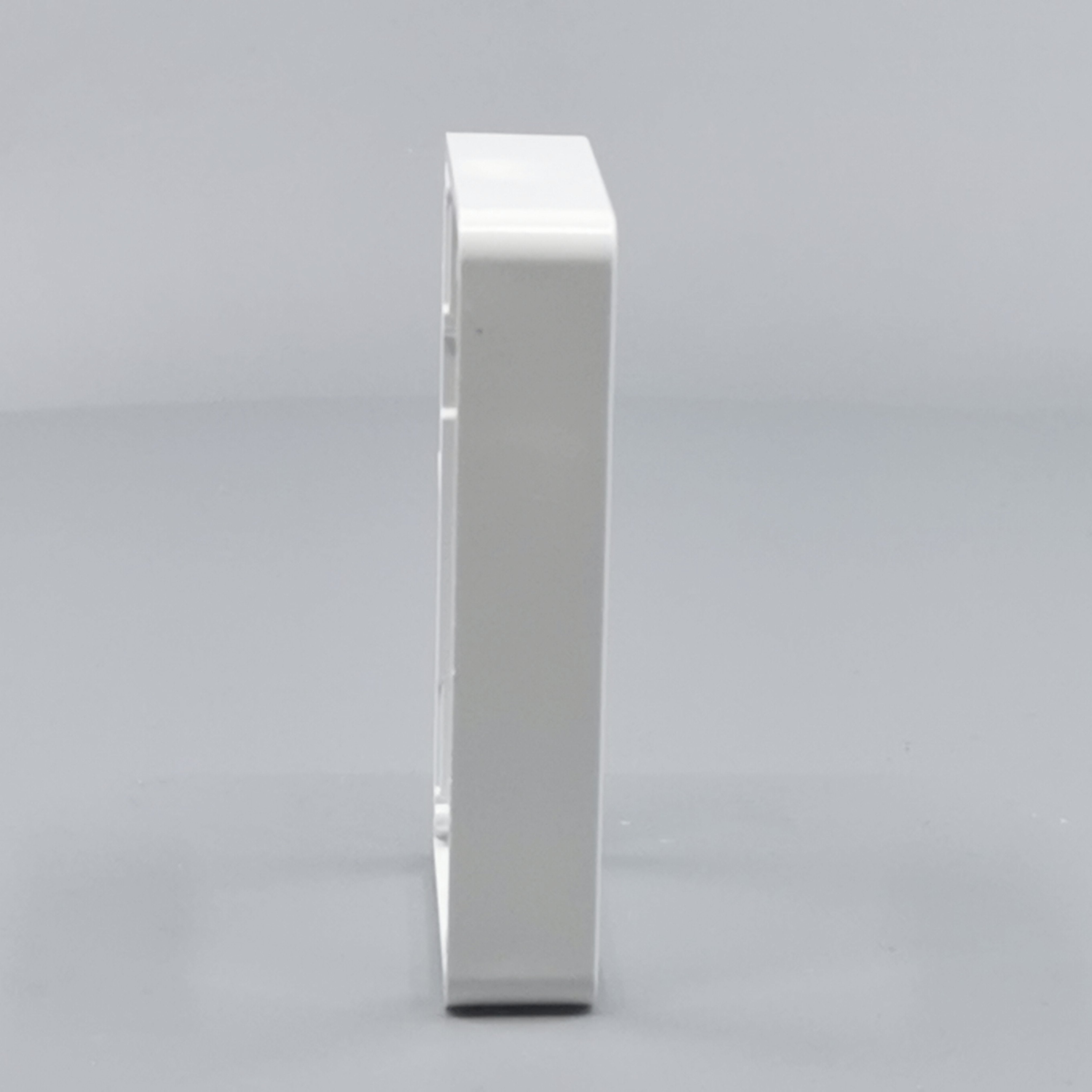 LK Fuga ramme Baseline 50 1½m 14mm høj - hvid