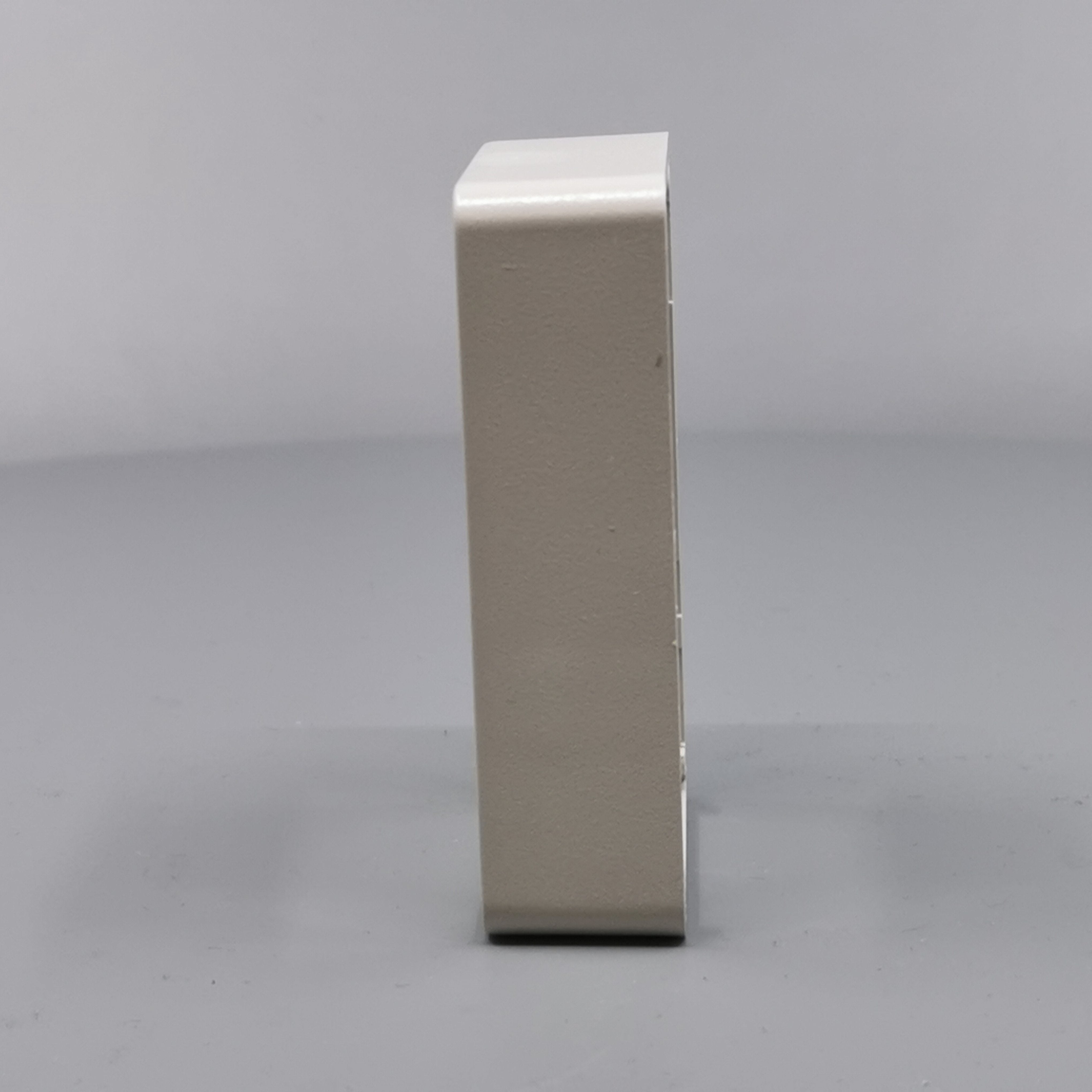 LK Fuga ramme Baseline 50 1½m 21mm høj - lysegrå