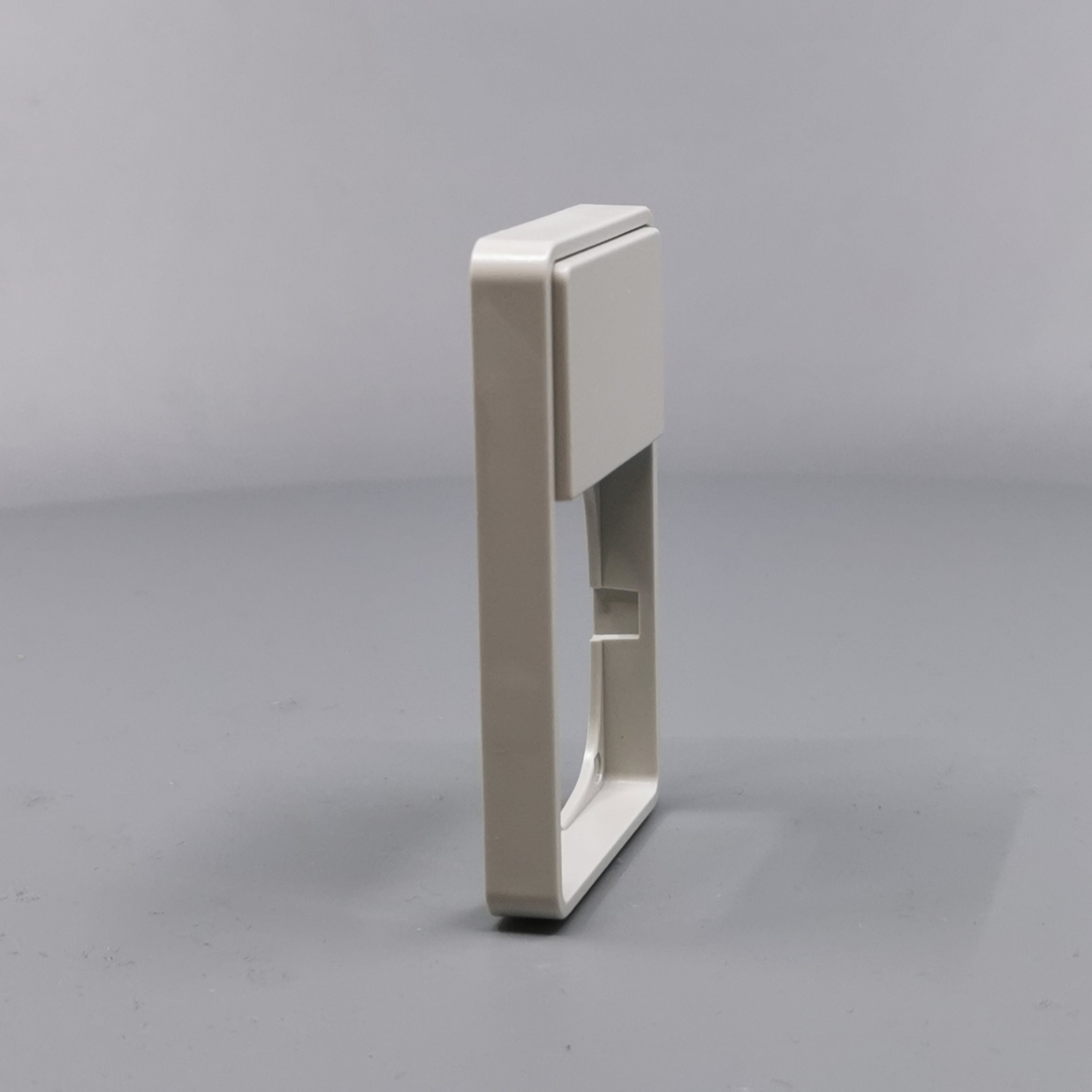 LK Fuga ramme Baseline 50 1½m m. tekstfelt - lysegrå