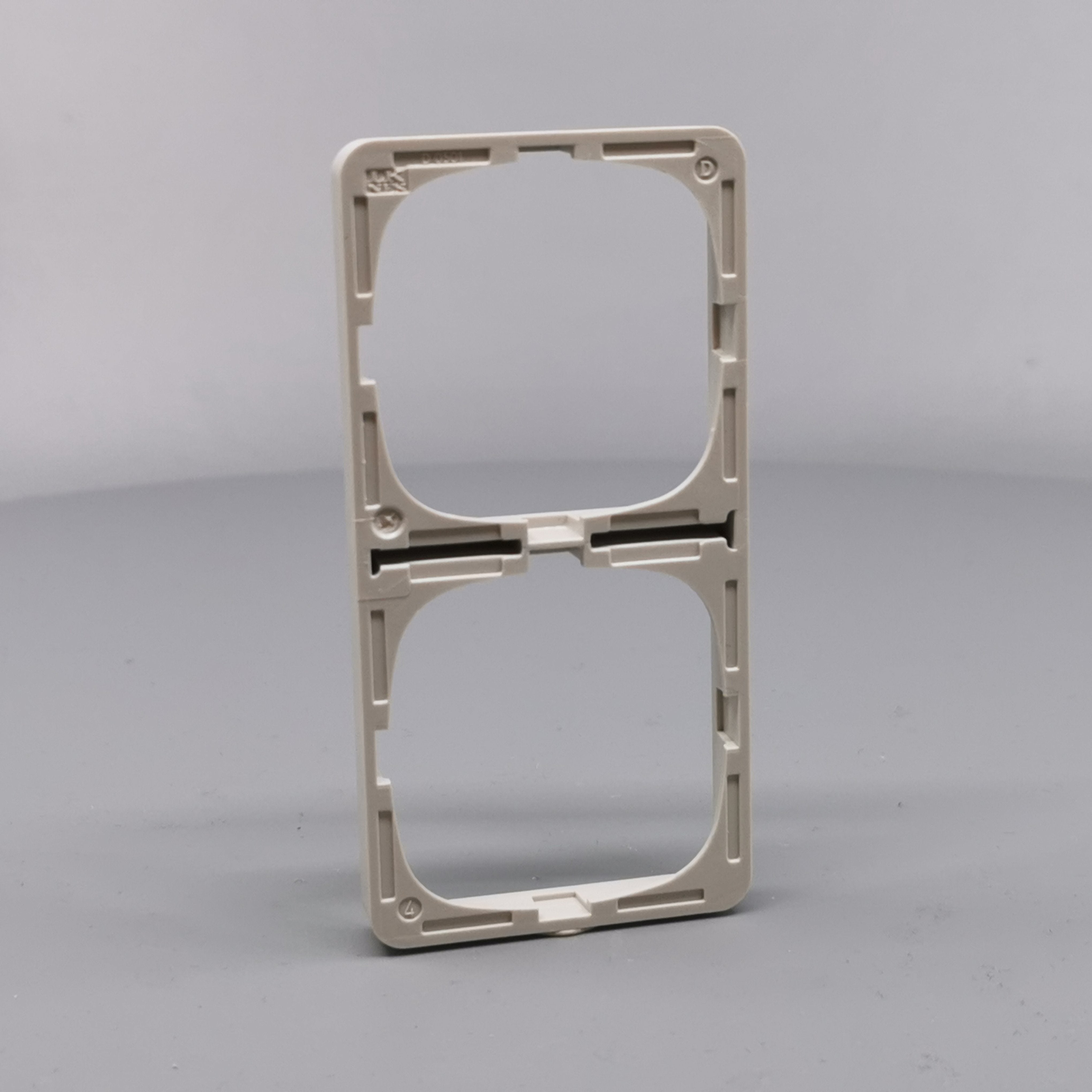 LK Fuga ramme Baseline 50 2m lodret - lysegrå