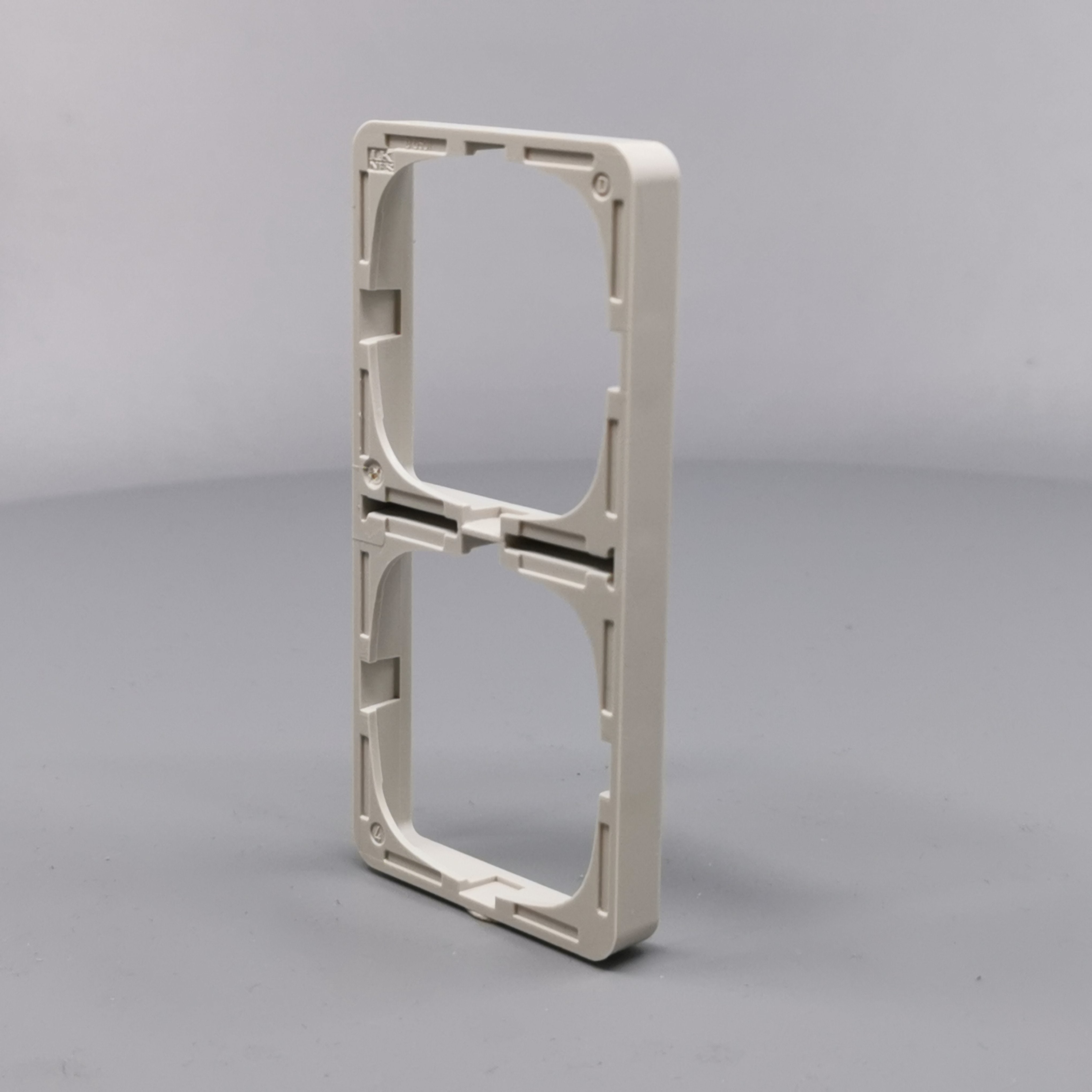 LK Fuga ramme Baseline 50 2m lodret - lysegrå