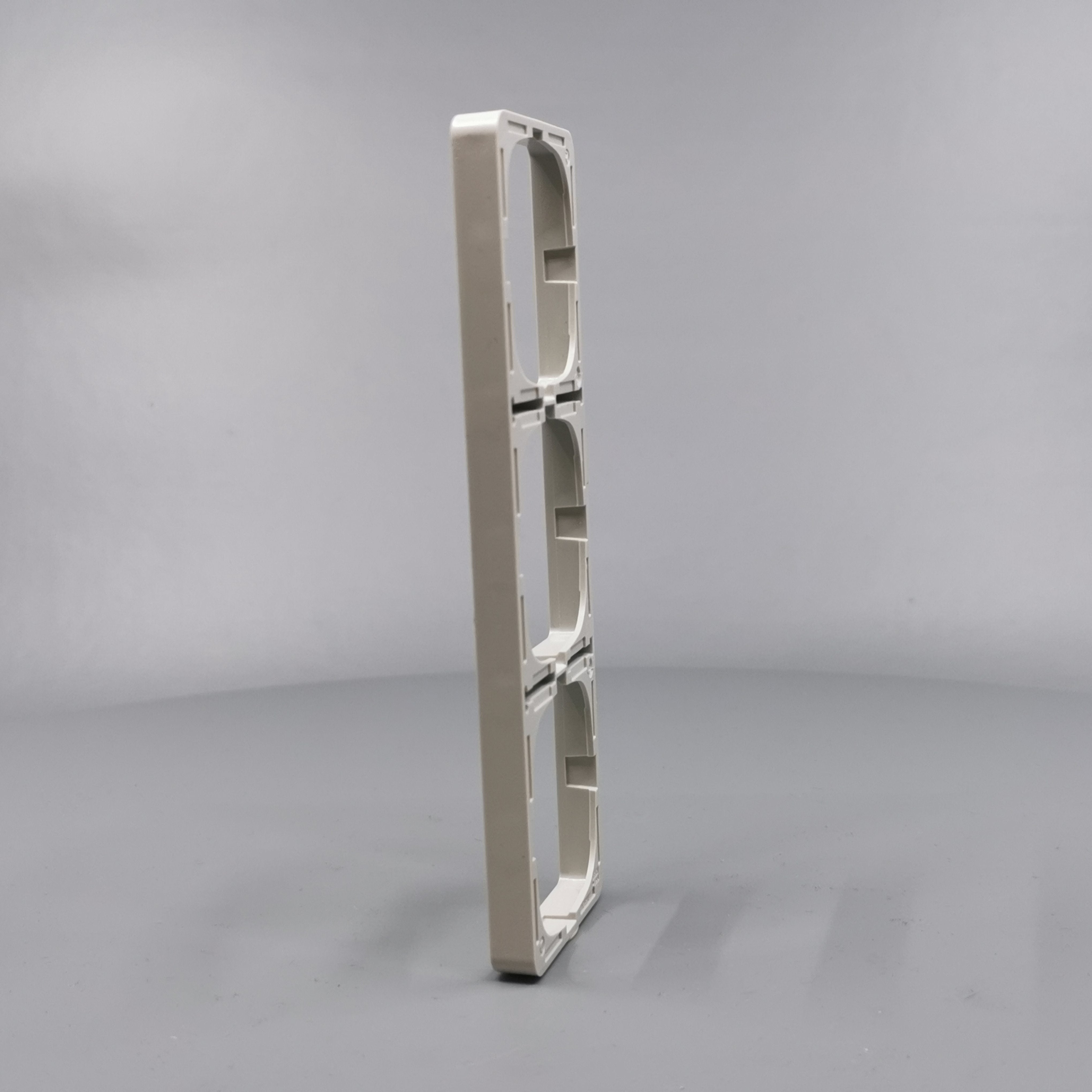 LK Fuga ramme Baseline 50 3m - lysegrå