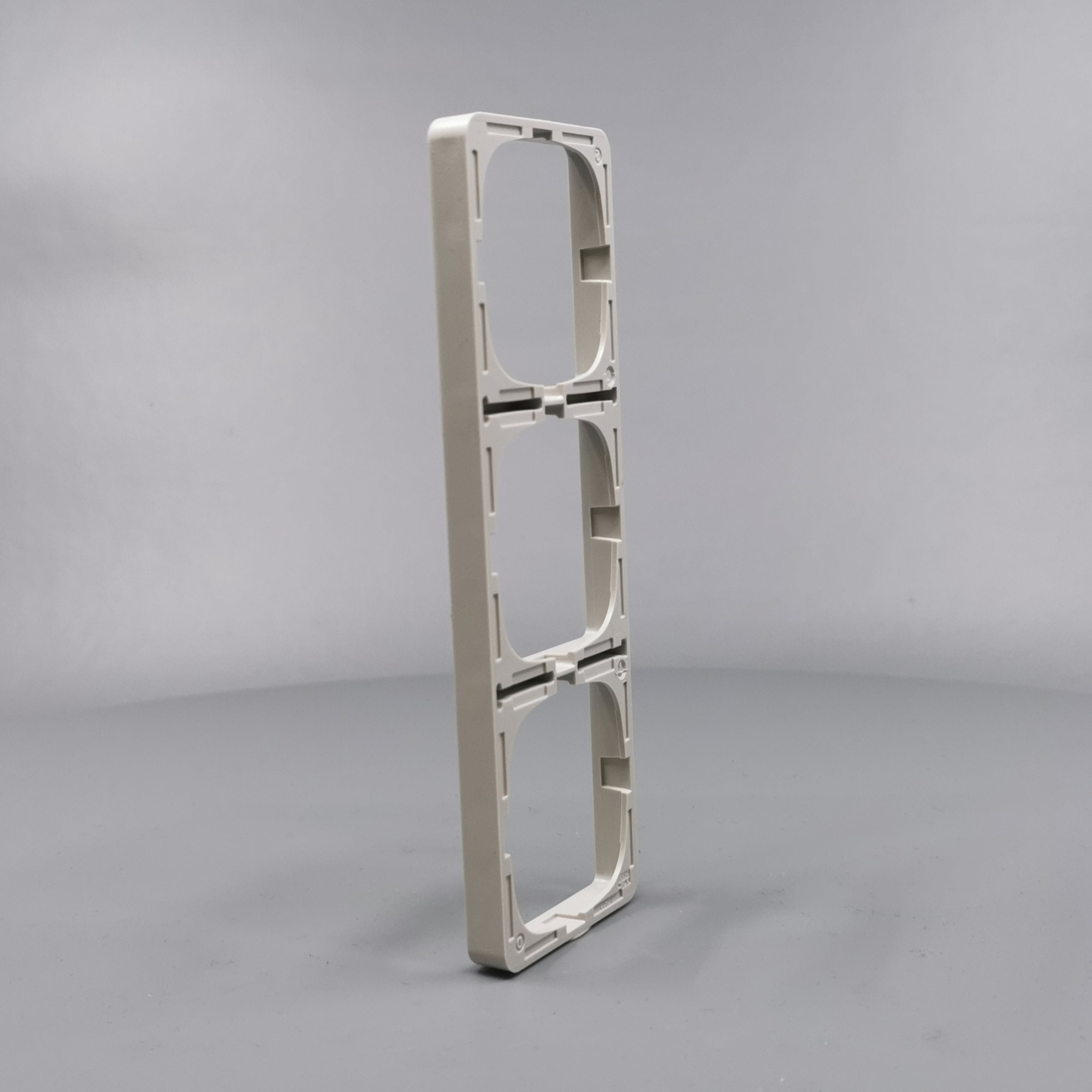 LK Fuga ramme Baseline 50 3m - lysegrå