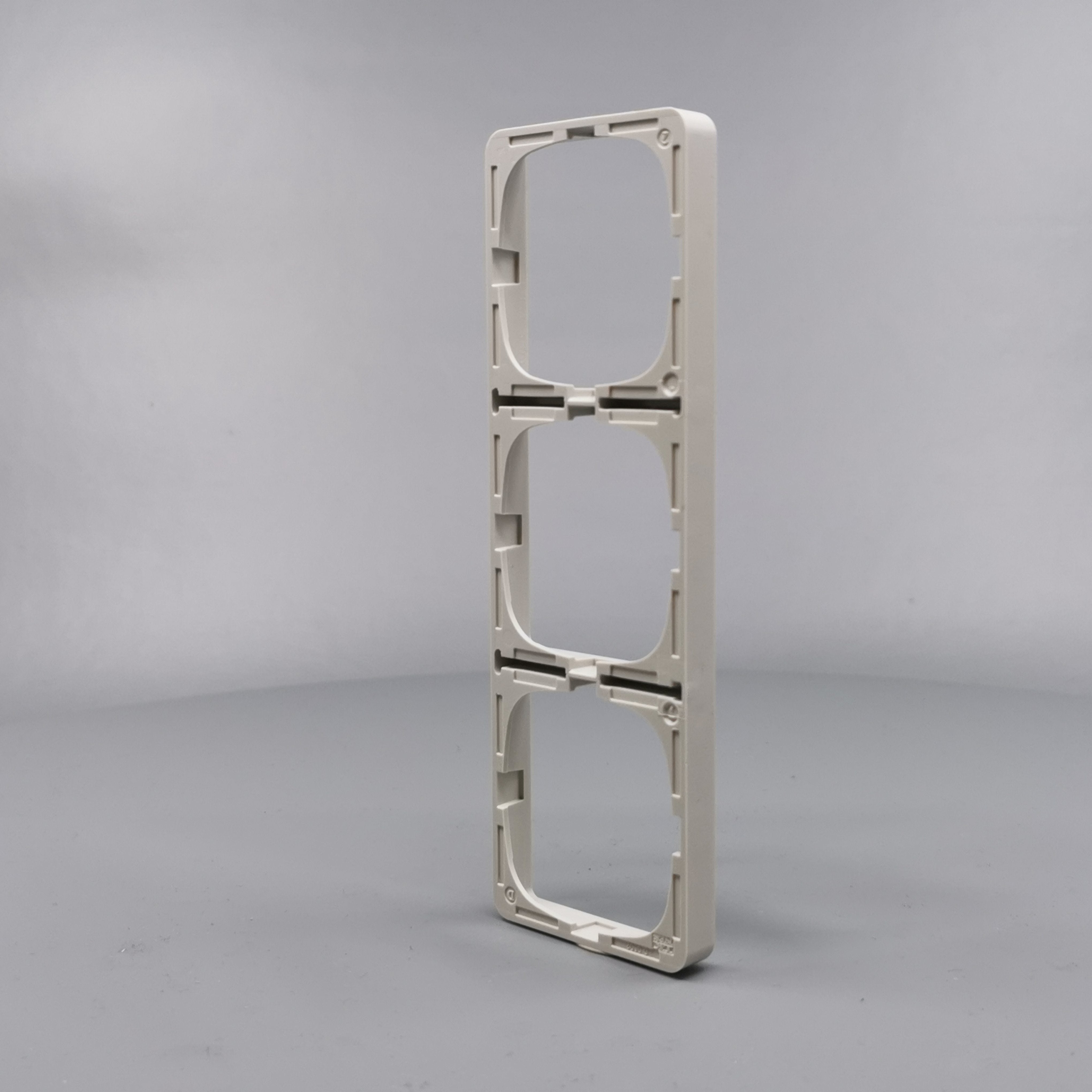 LK Fuga ramme Baseline 50 3m - lysegrå