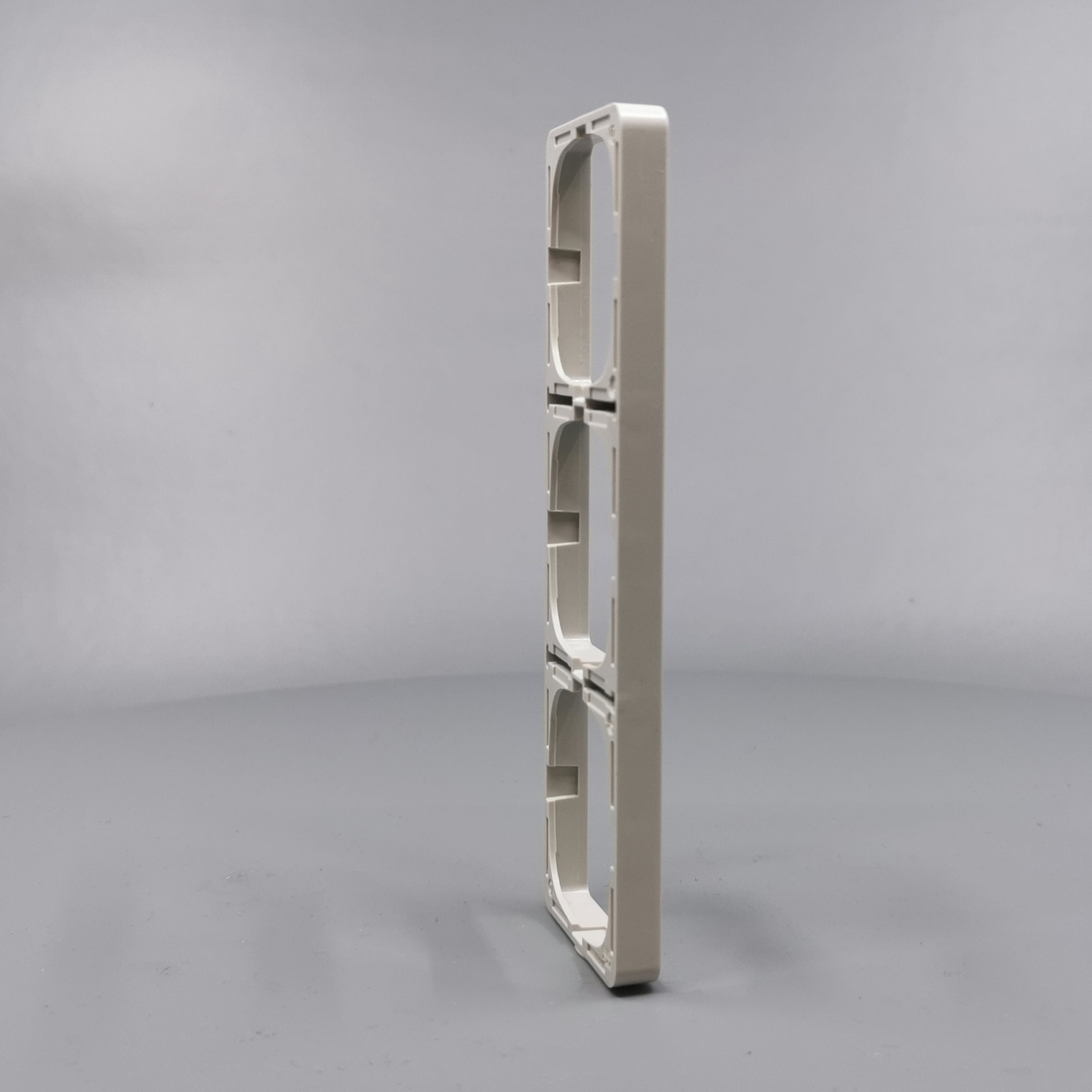 LK Fuga ramme Baseline 50 3m - lysegrå