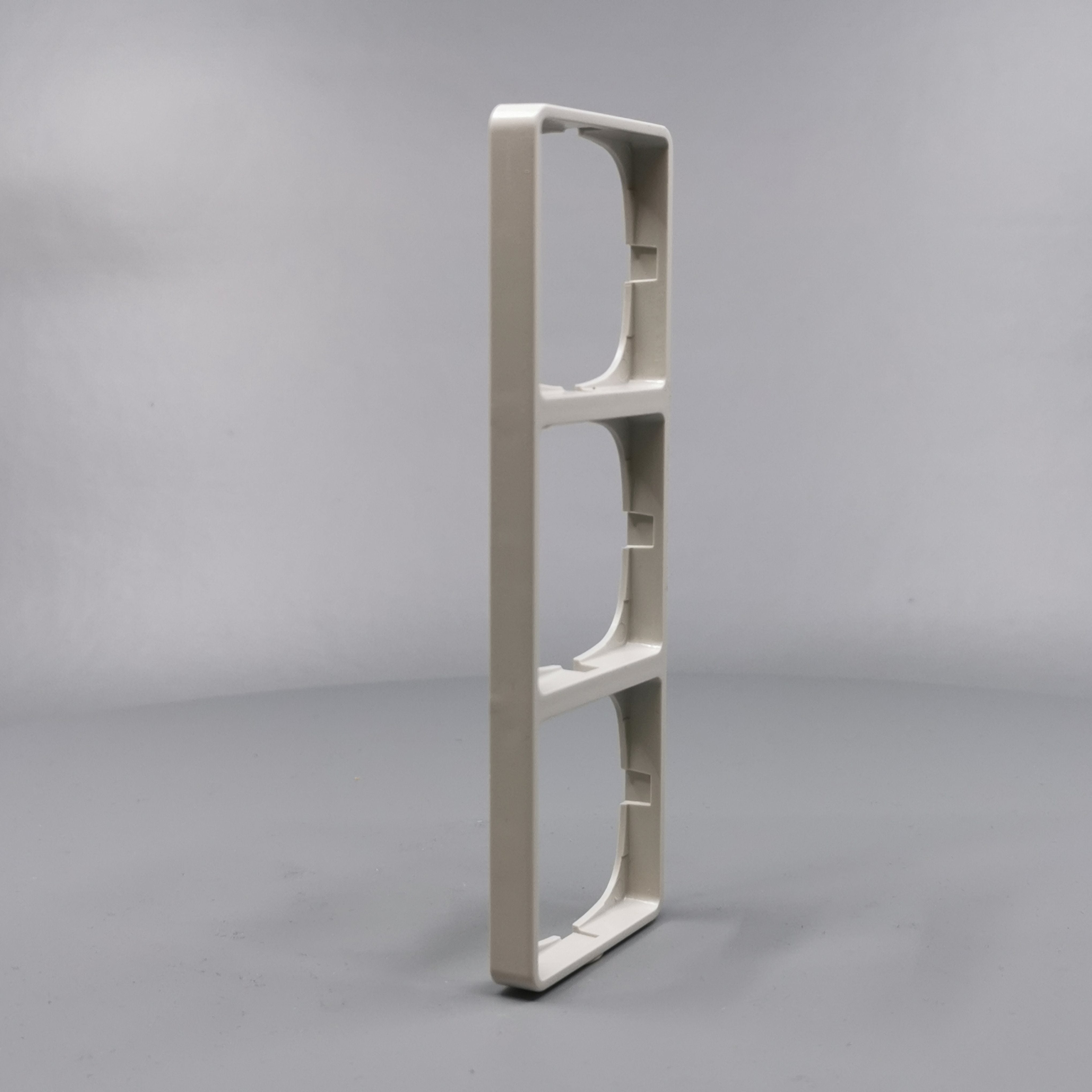 LK Fuga ramme Baseline 50 3m - lysegrå