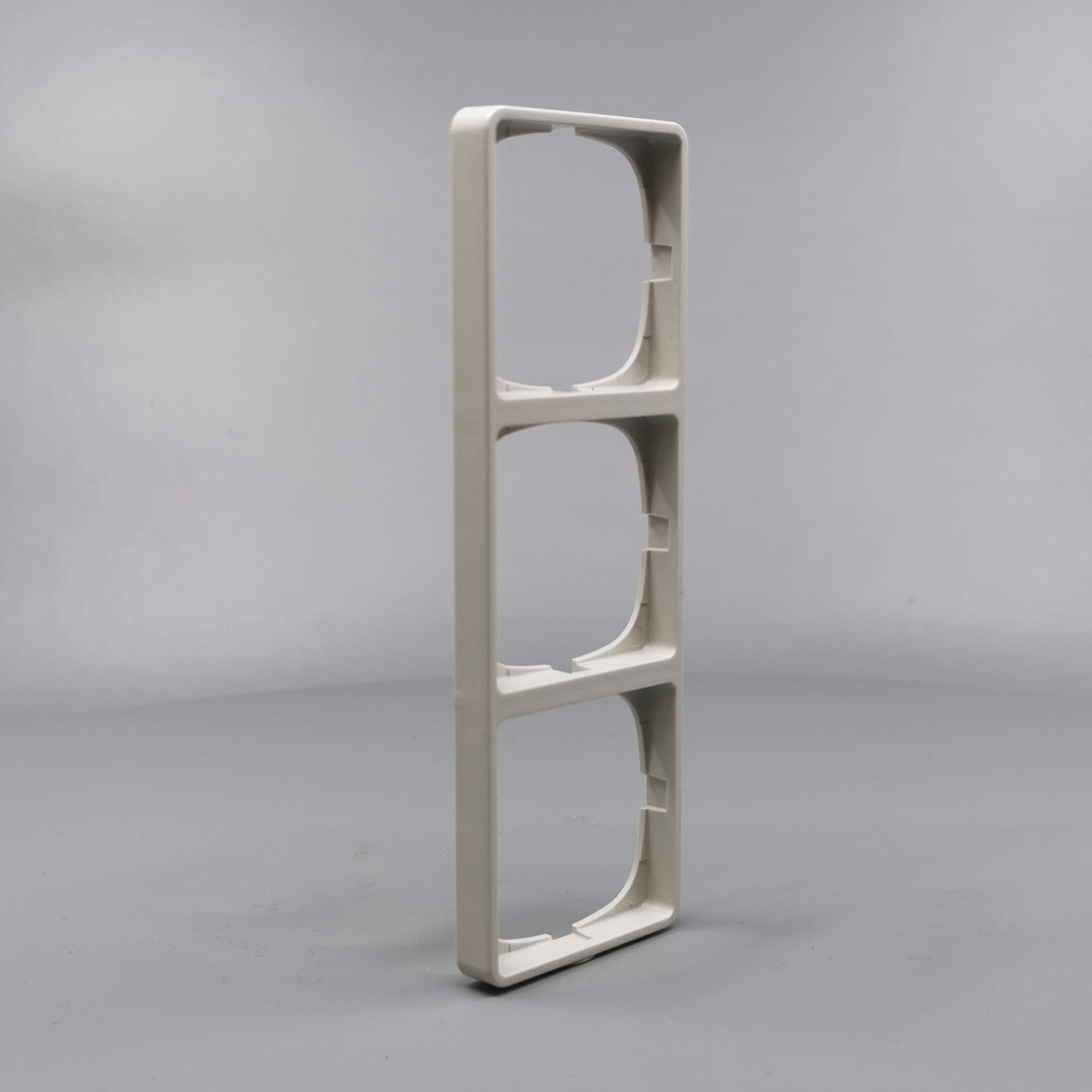 LK Fuga ramme Baseline 50 3m - lysegrå