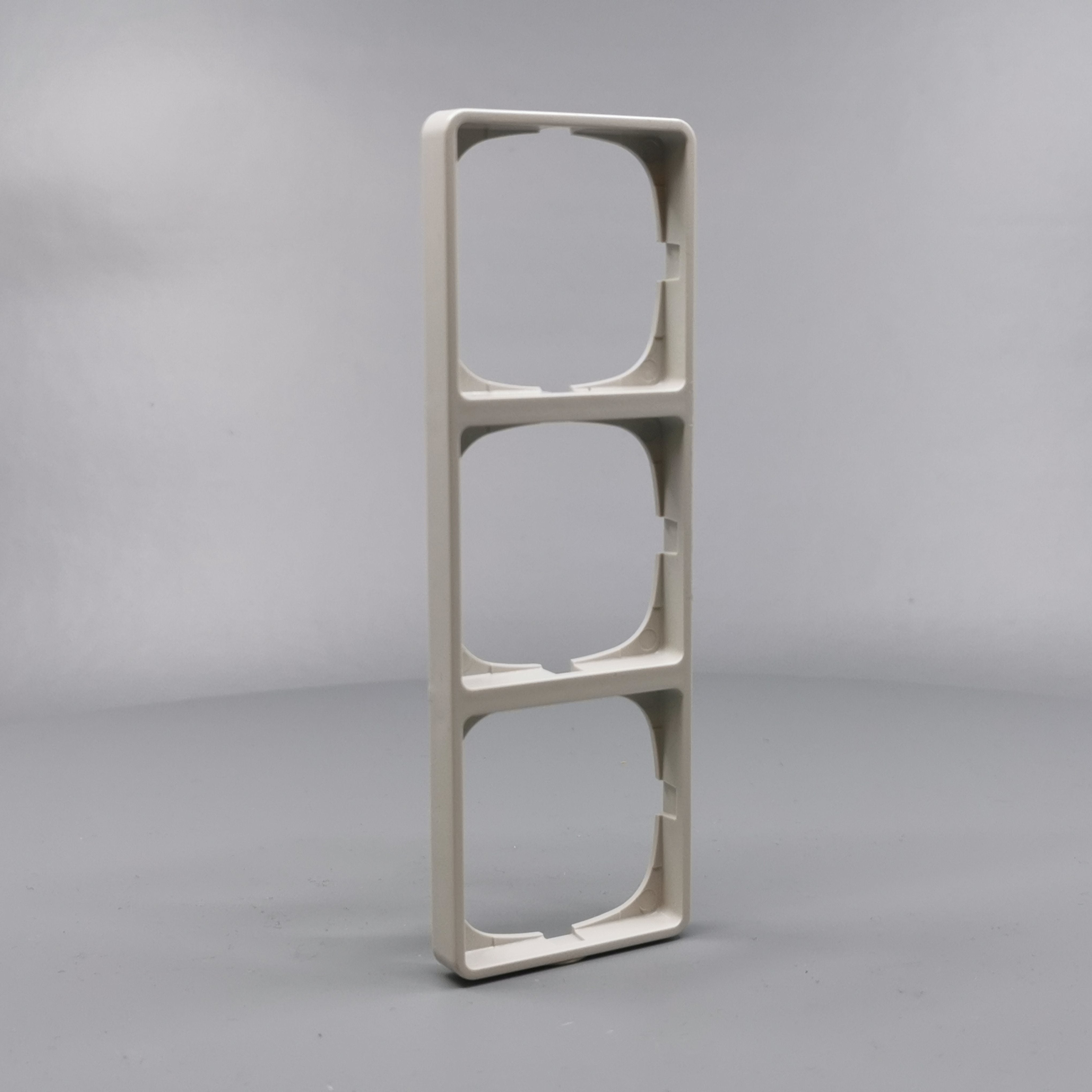 LK Fuga ramme Baseline 50 3m - lysegrå